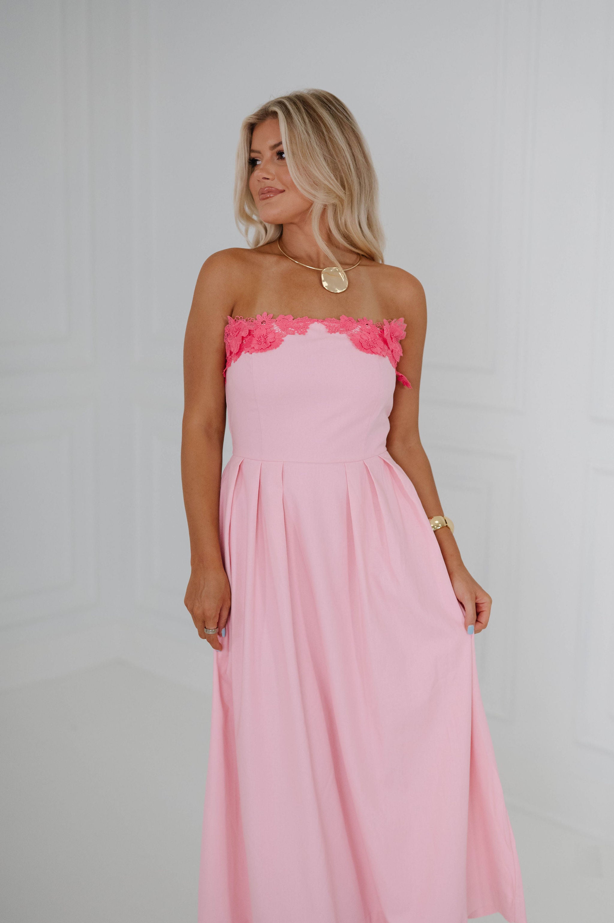 Jane Strapless Embroidered Detail Midi Dress-Pink