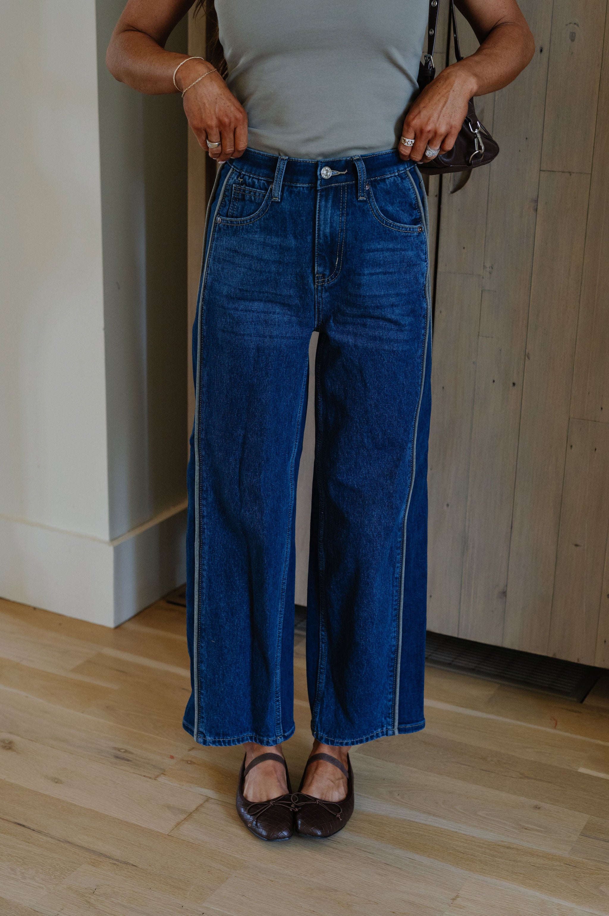 Frankie Wide Leg Barrel Jean-Dark Denim