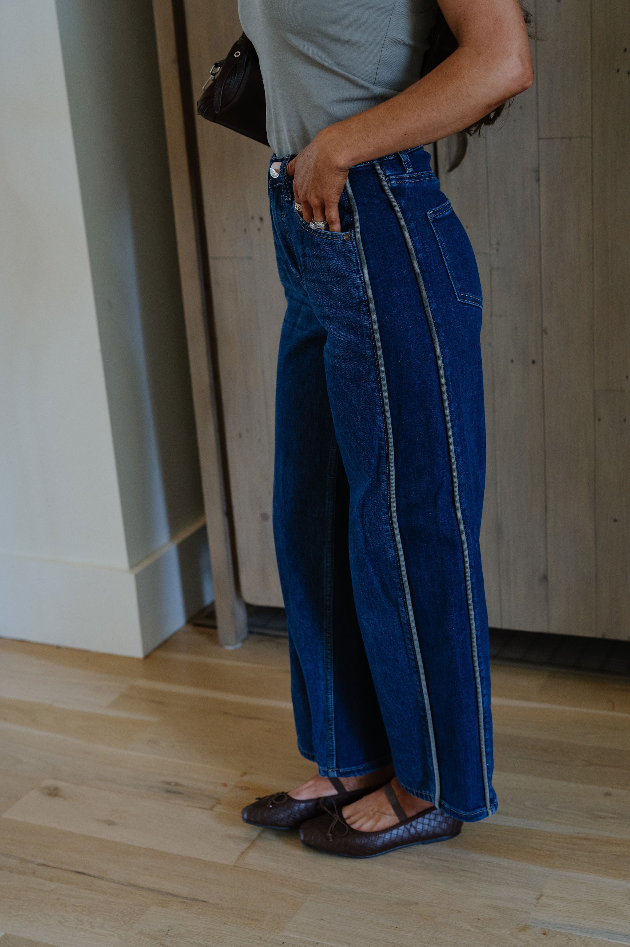 Frankie Wide Leg Barrel Jean-Dark Denim