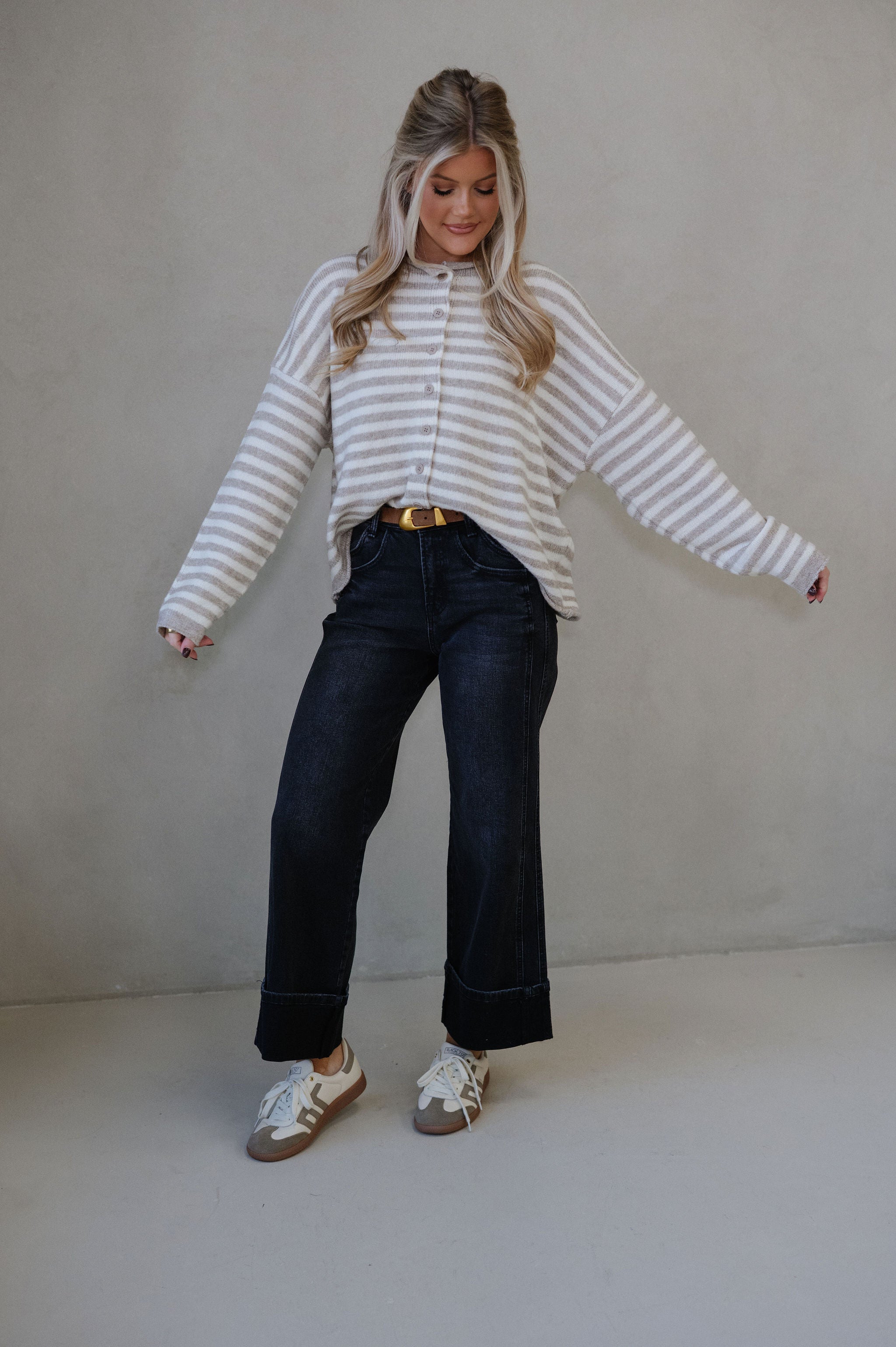 Kelsey Cardigan-Taupe/Ivory