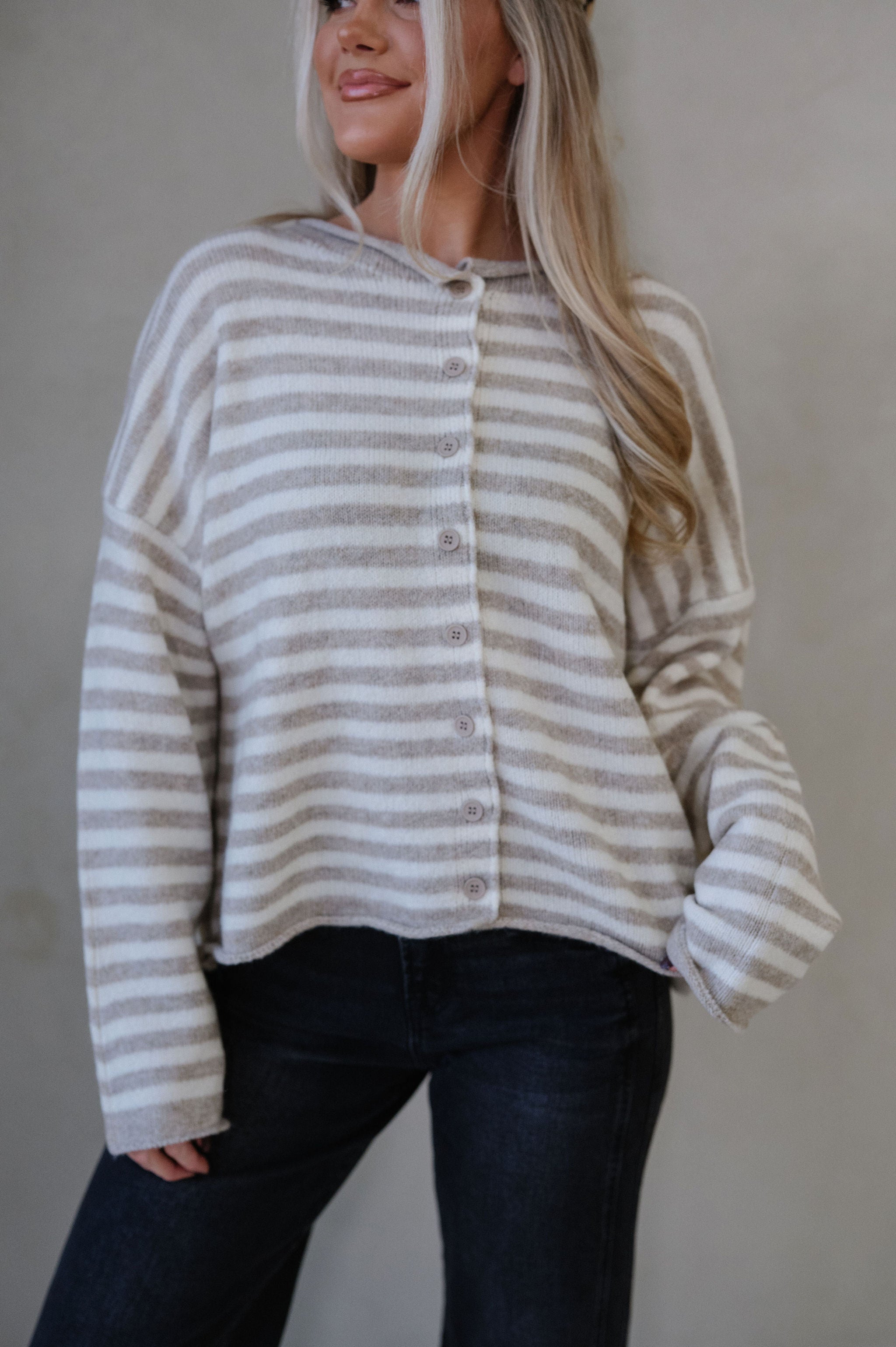 Kelsey Cardigan-Taupe/Ivory