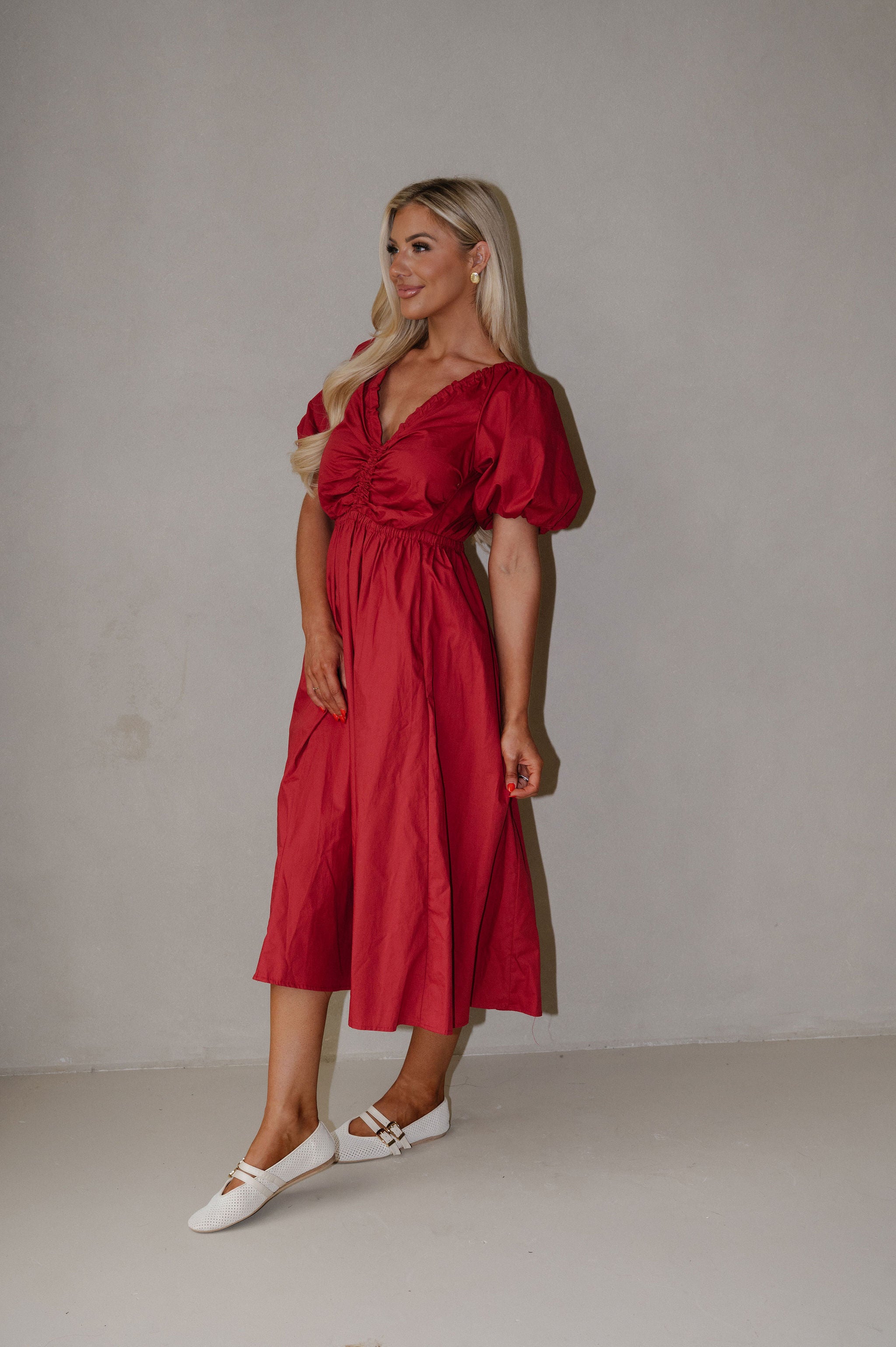 V-Neck Puff Sleeve Dress-Red