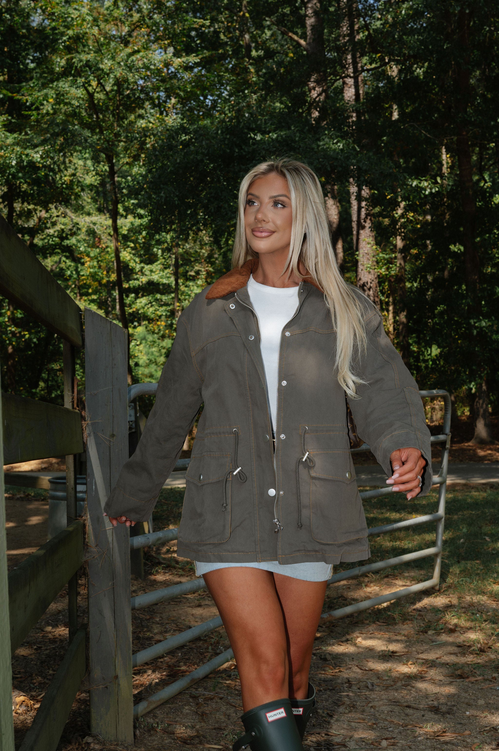 Tyler Contrasted Jacket-Olive