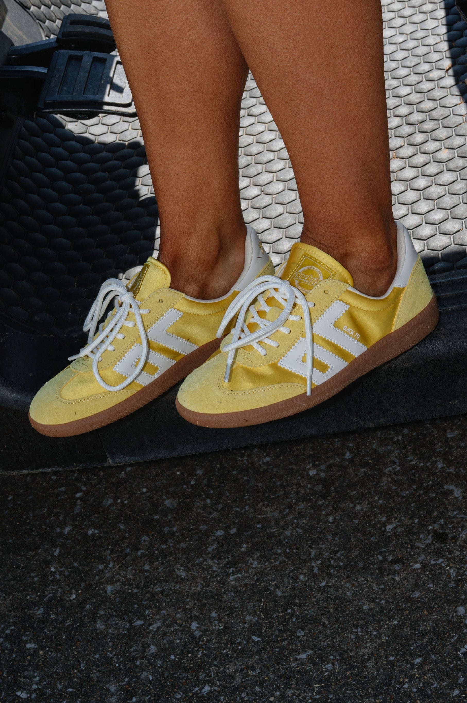 Back 70 Ghost-Banana