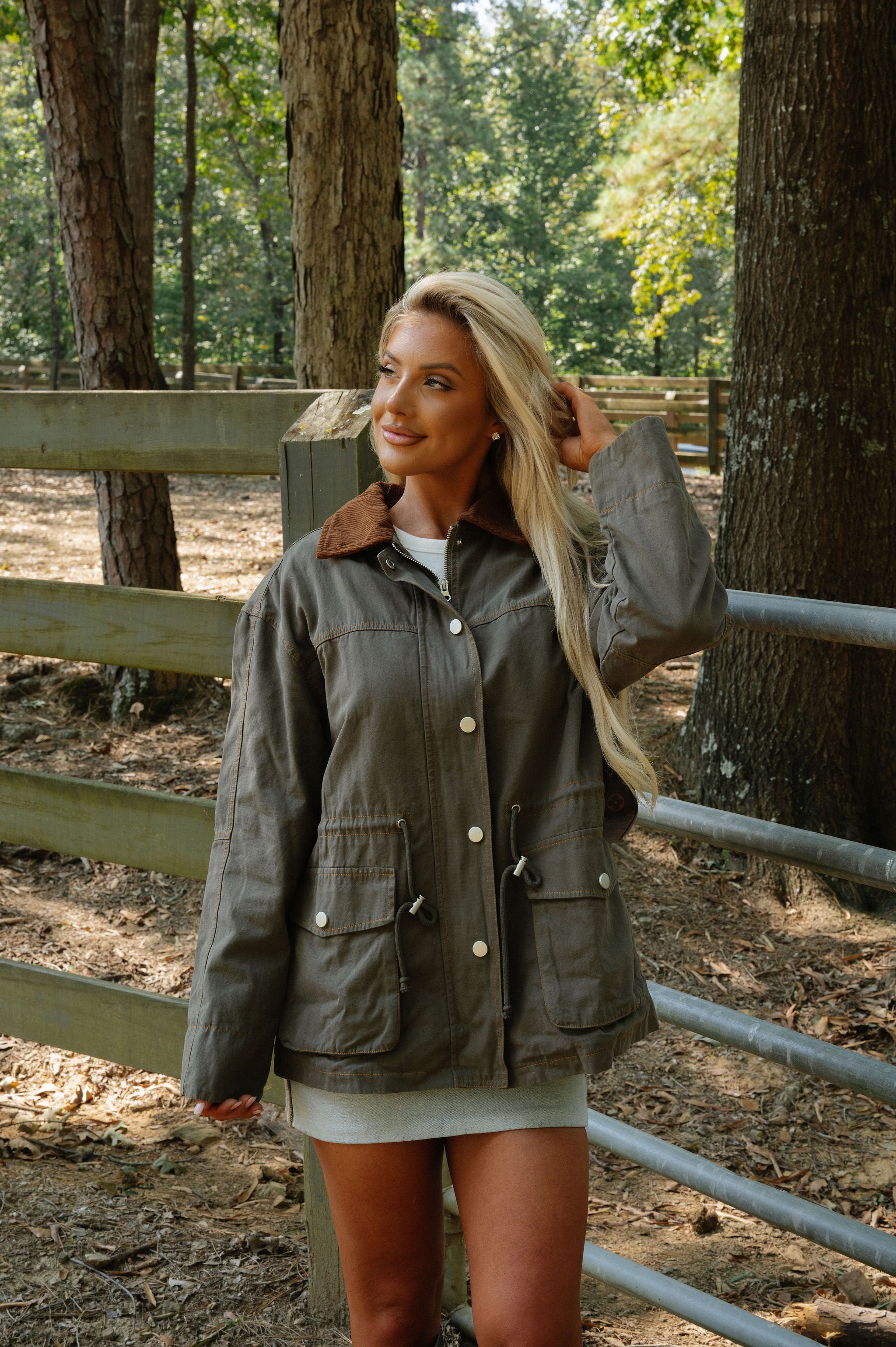 Tyler Contrasted Jacket-Olive