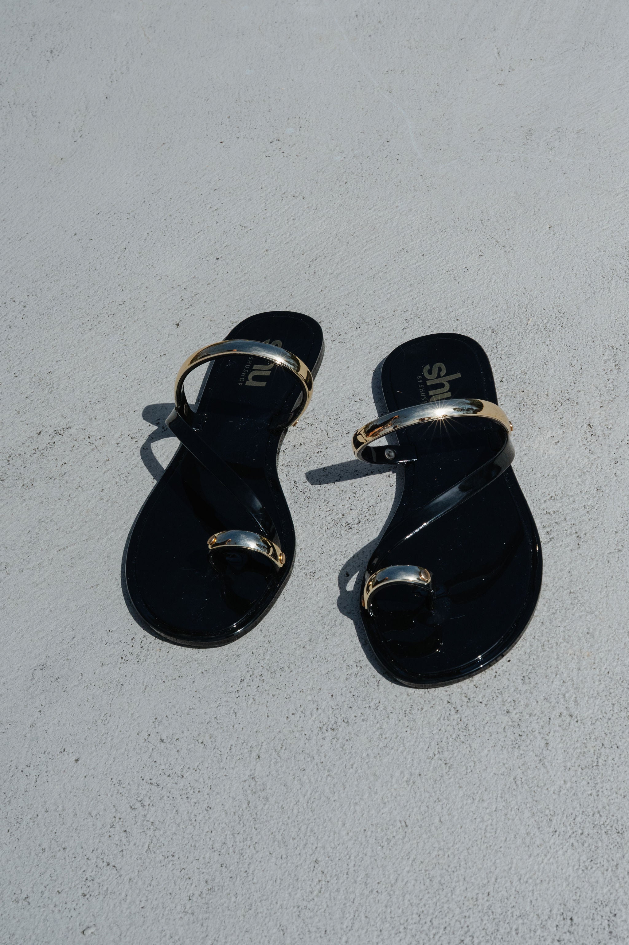 Dottie Sandal-Black
