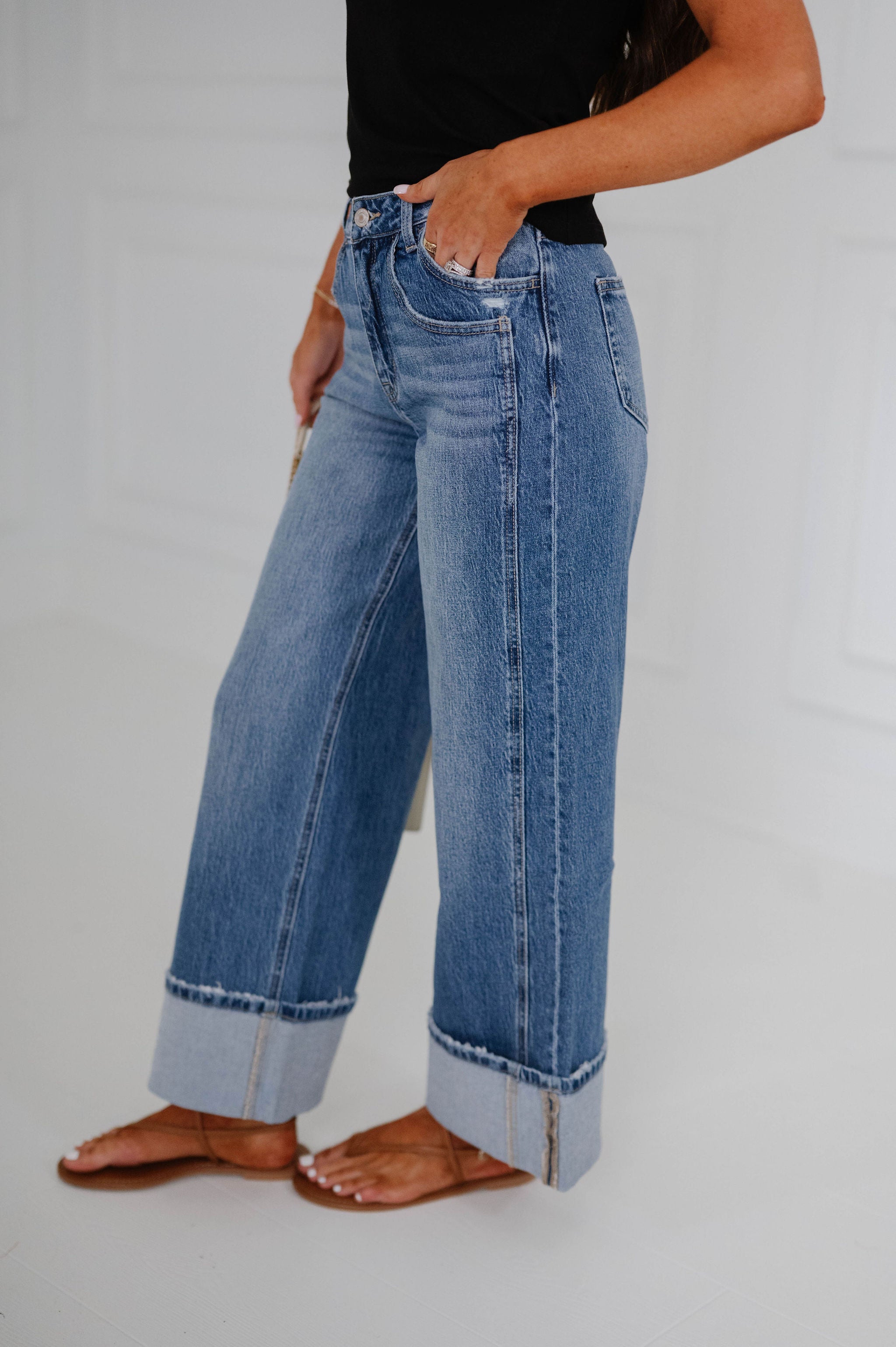 Faye High Rise Cuffed Baggy Wide Jeans