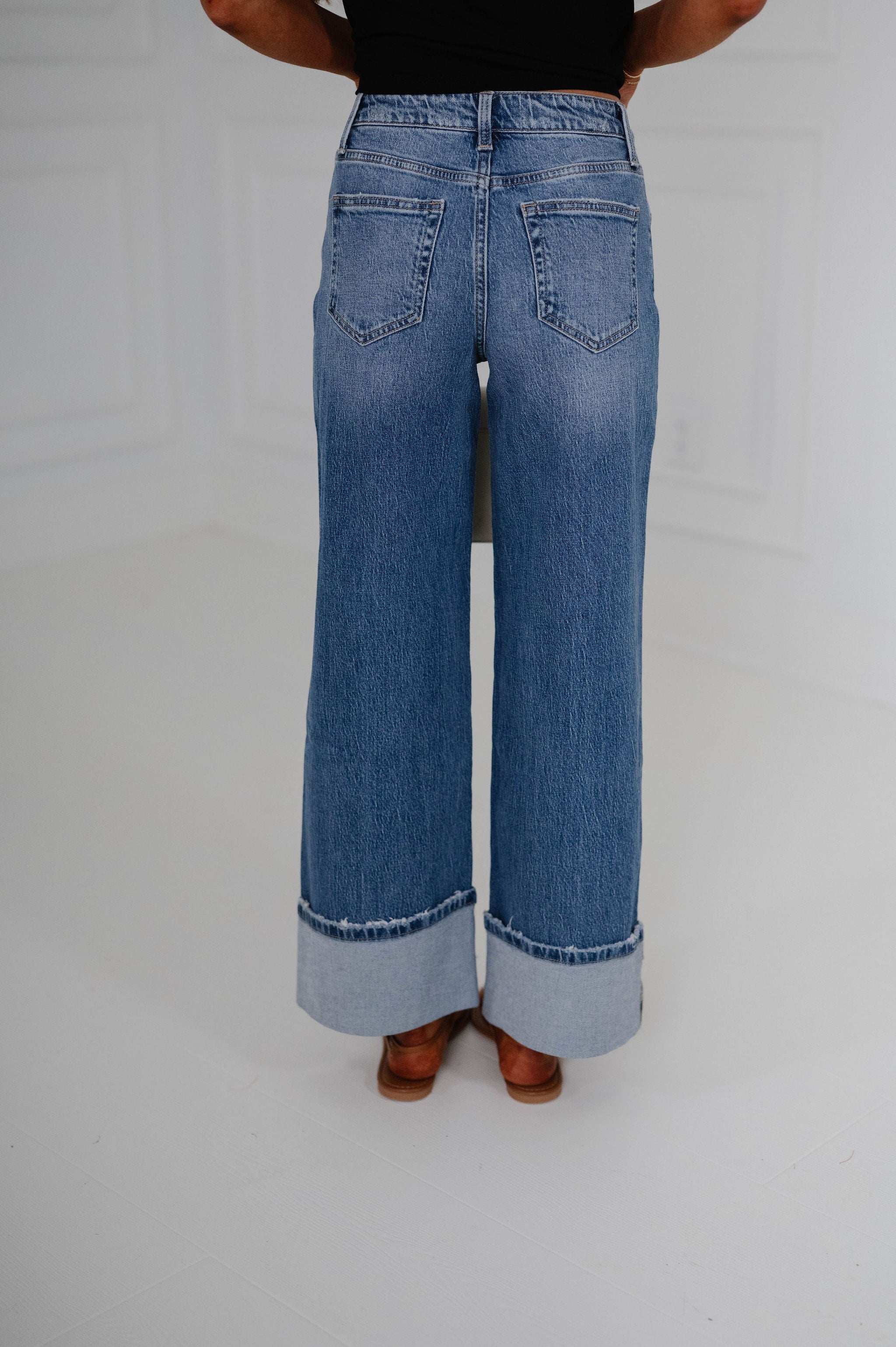 Faye High Rise Cuffed Baggy Wide Jeans