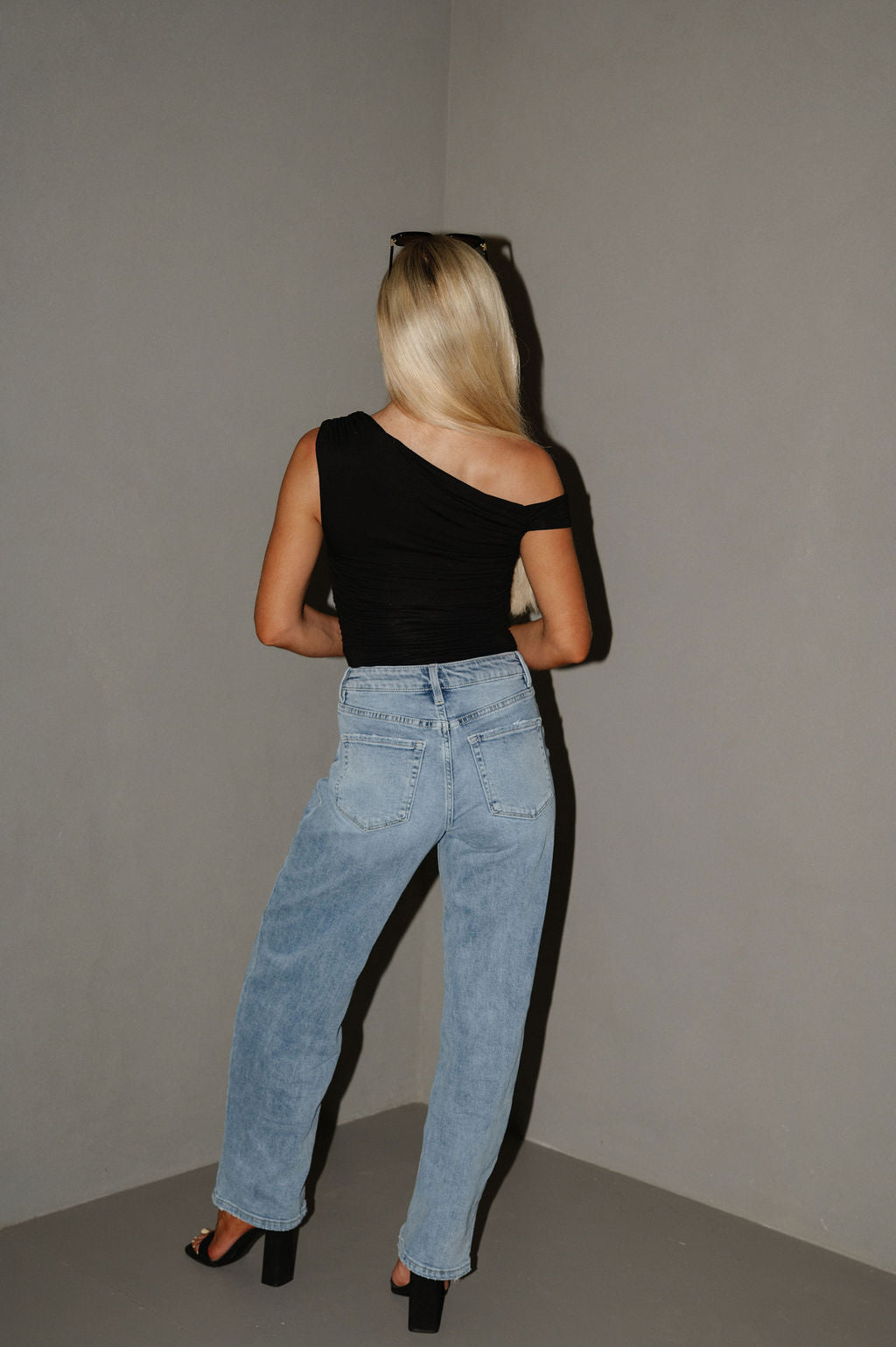 Finley Asymmetrical Top-Black