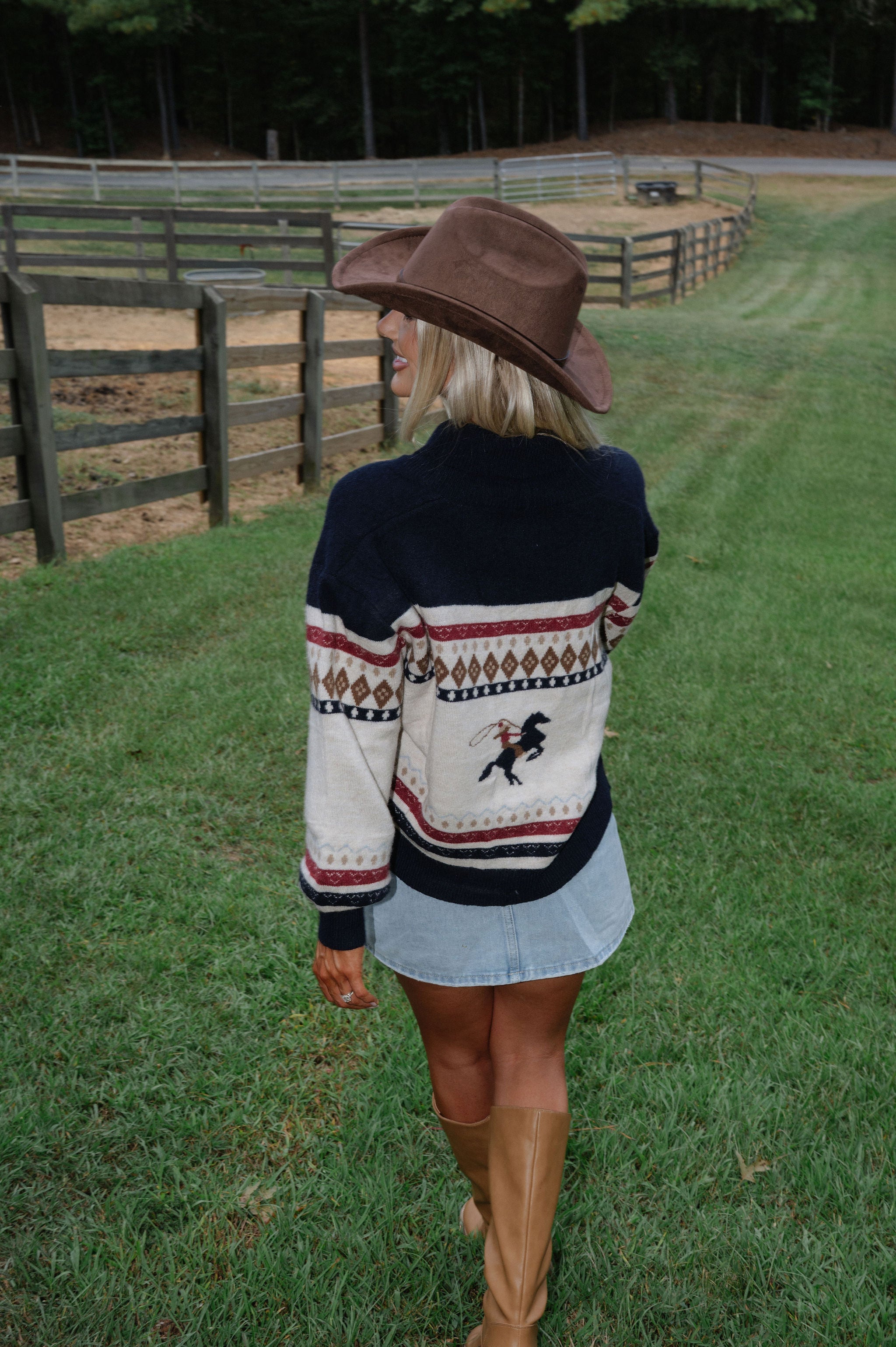 Horse Motif Sweater Cardigan-Cream Multi