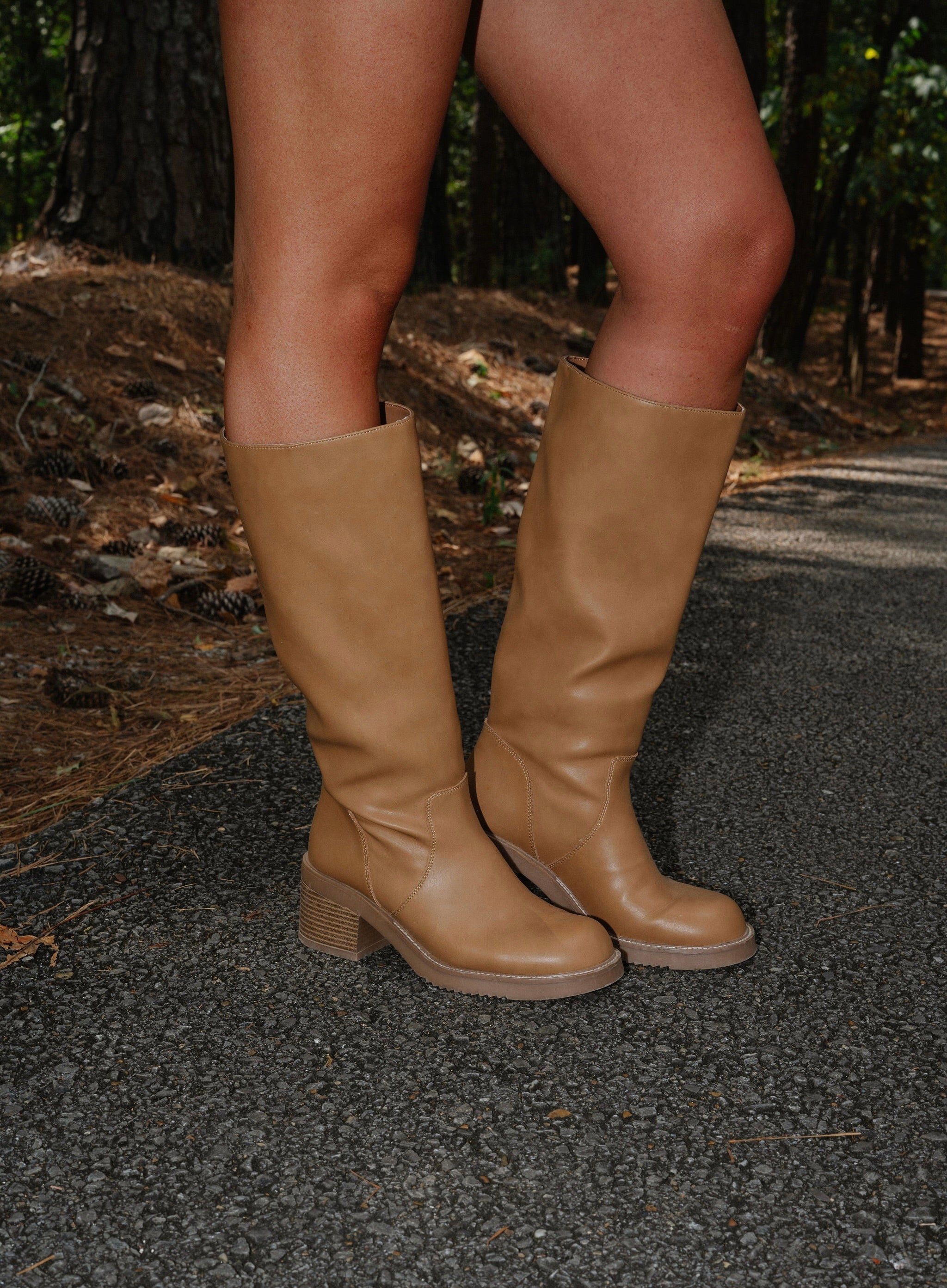 Momentoo Boots-Natural