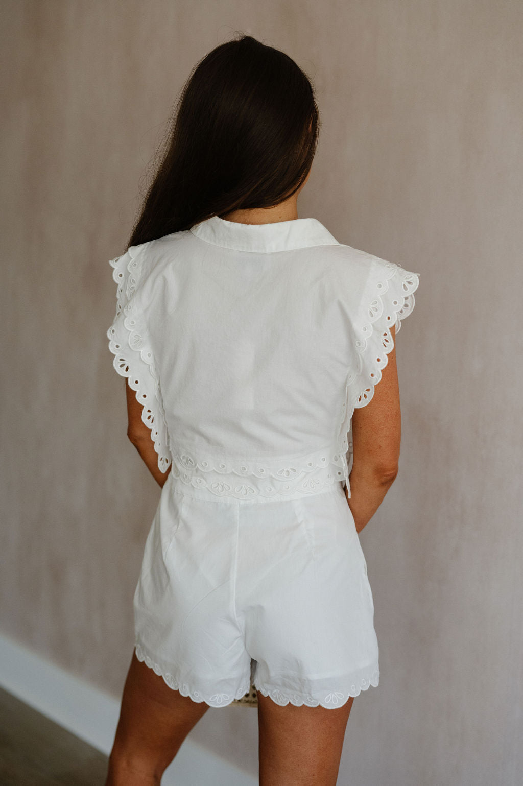 Scalloped Short Set-White