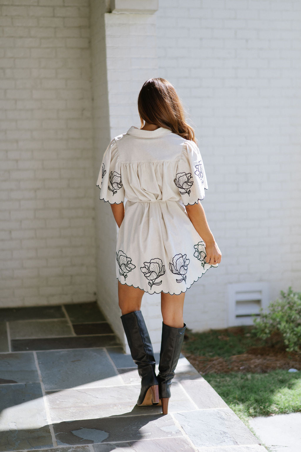 Linen Floral Shift Dress-Oatmeal