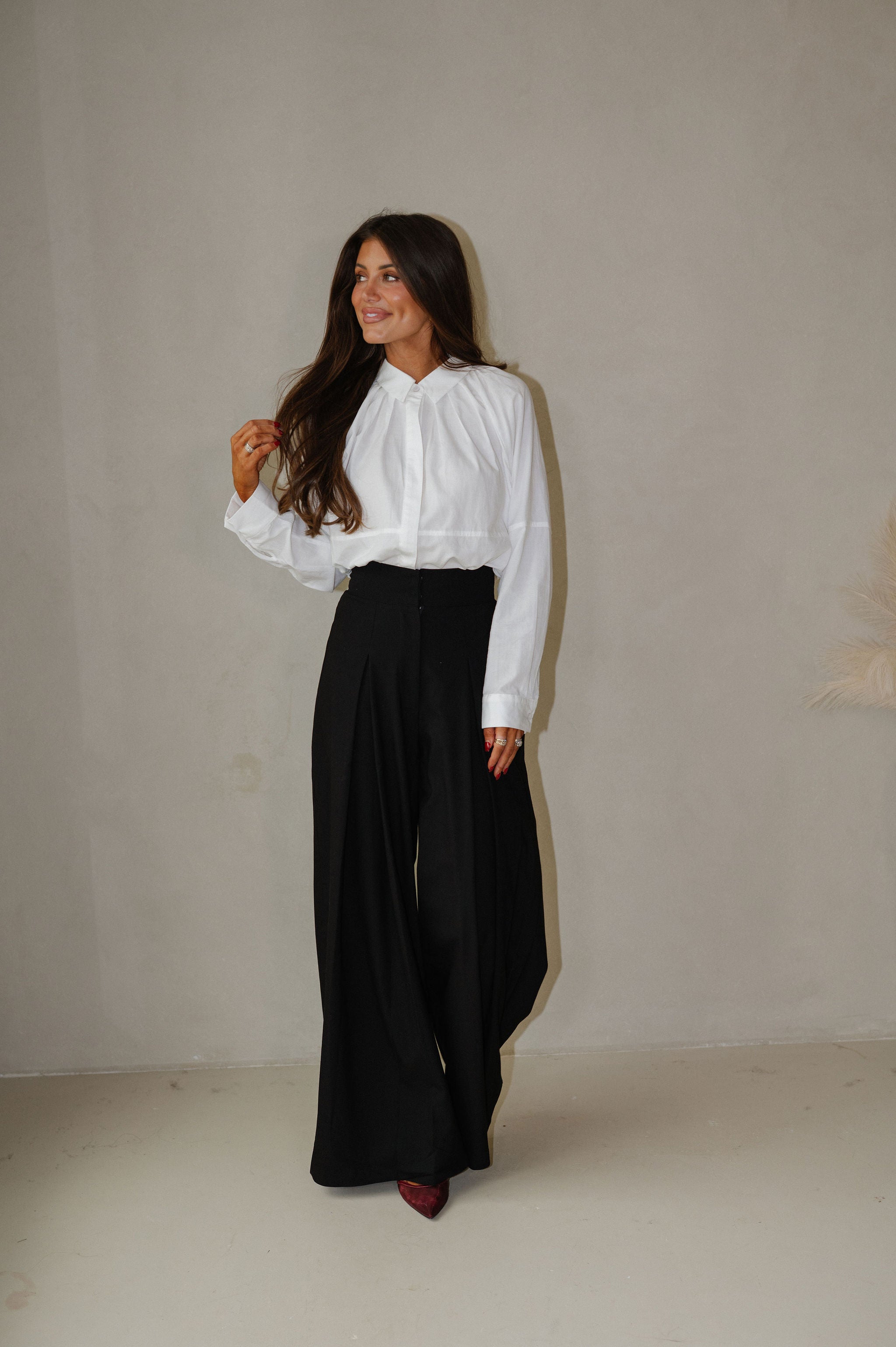 High Waisted Wide Leg Trousers-Black