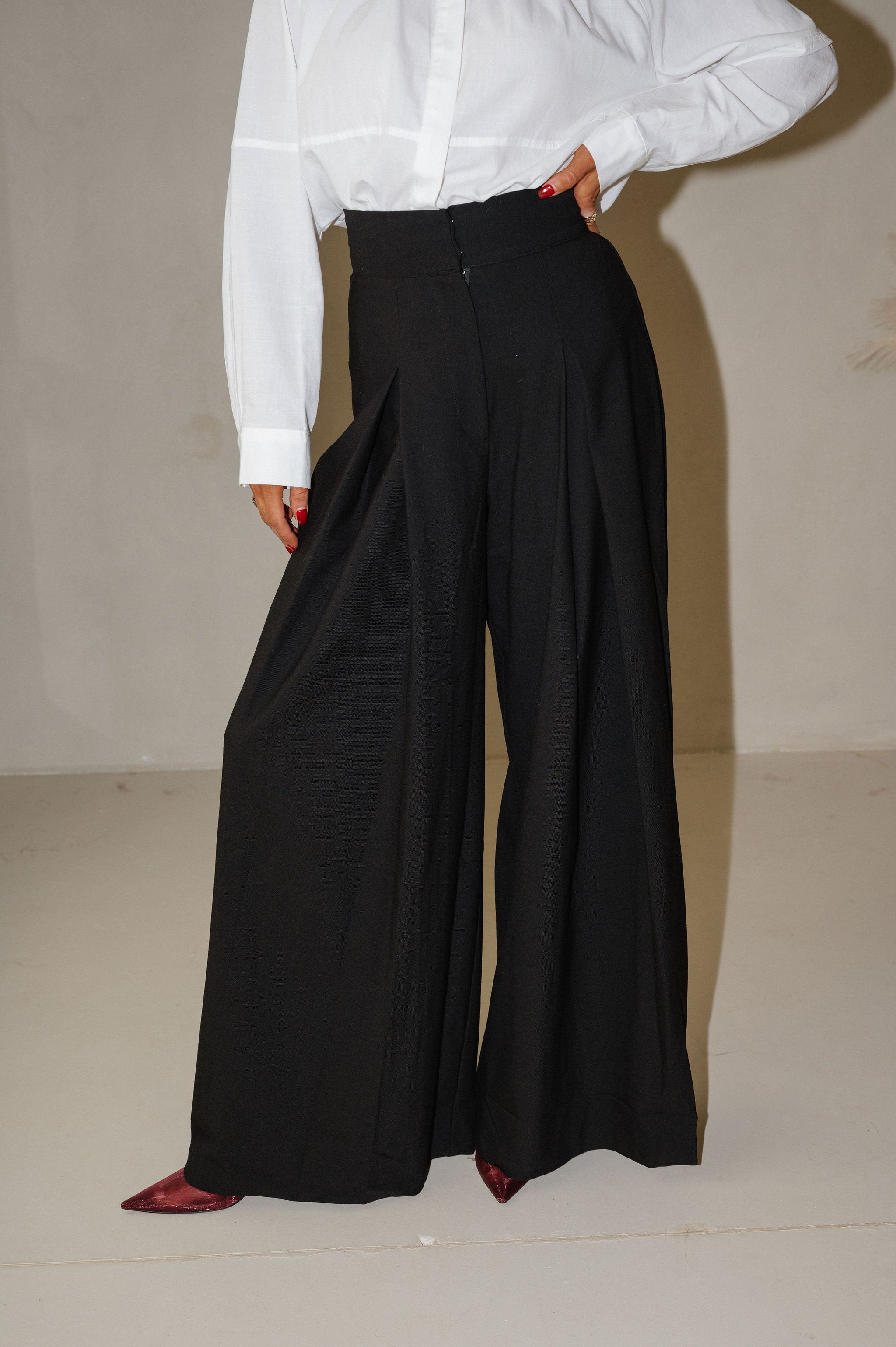 High Waisted Wide Leg Trousers-Black