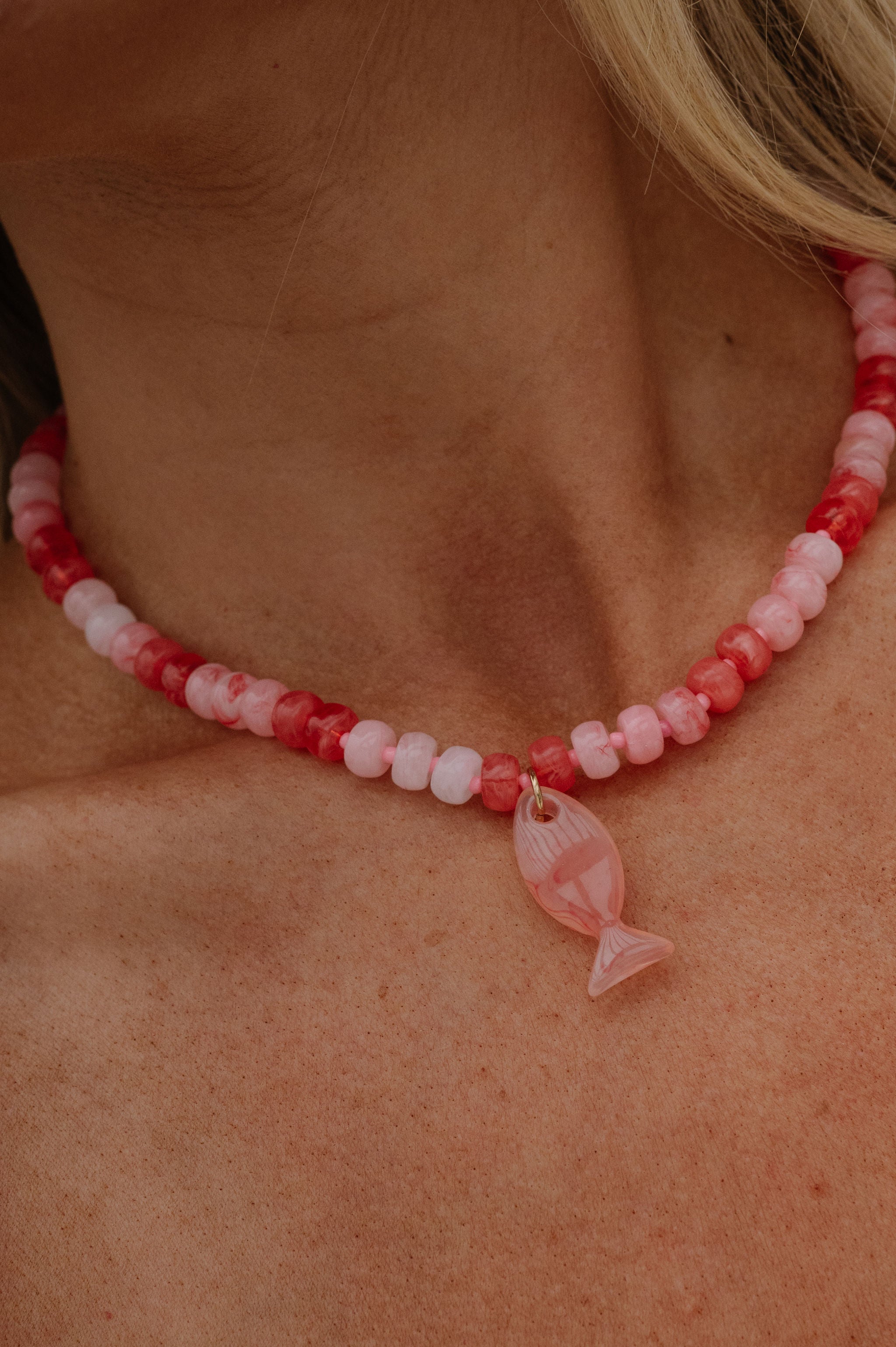 Marble Fish Beaded Necklace-Pink