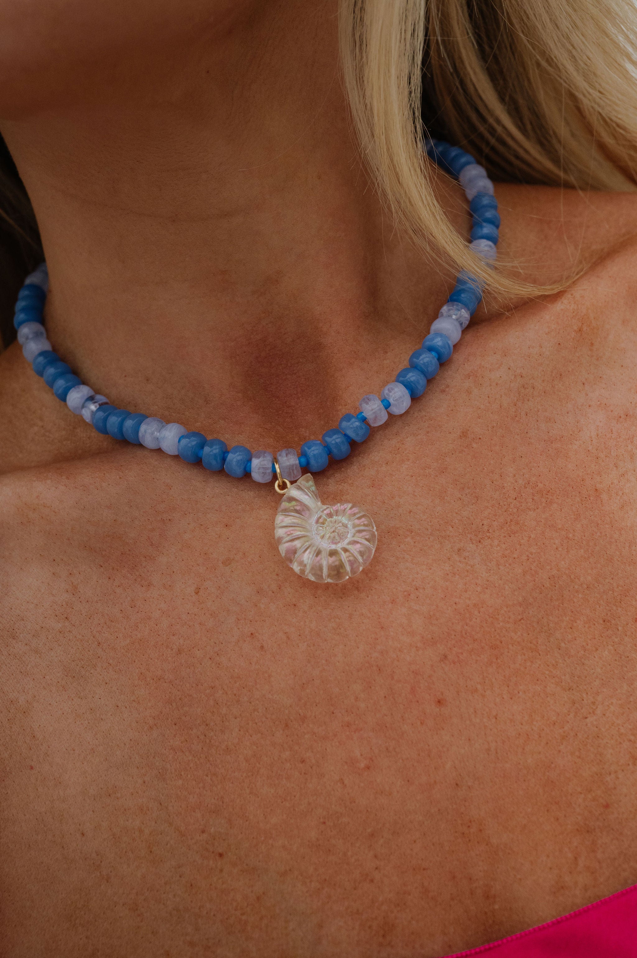 Tide Spiral Shell Beaded Necklace-Blue