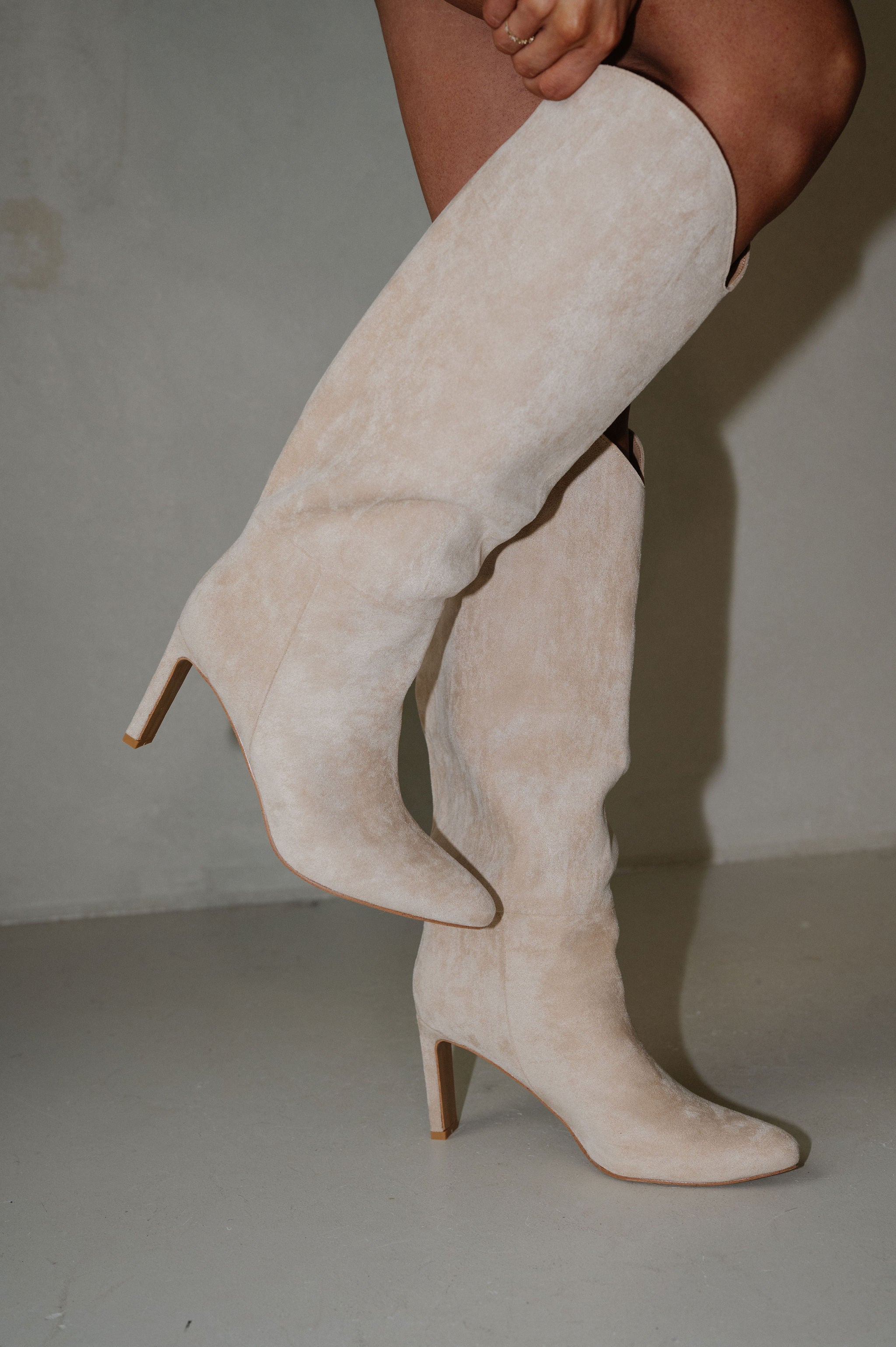 Brielle Boot-Beige