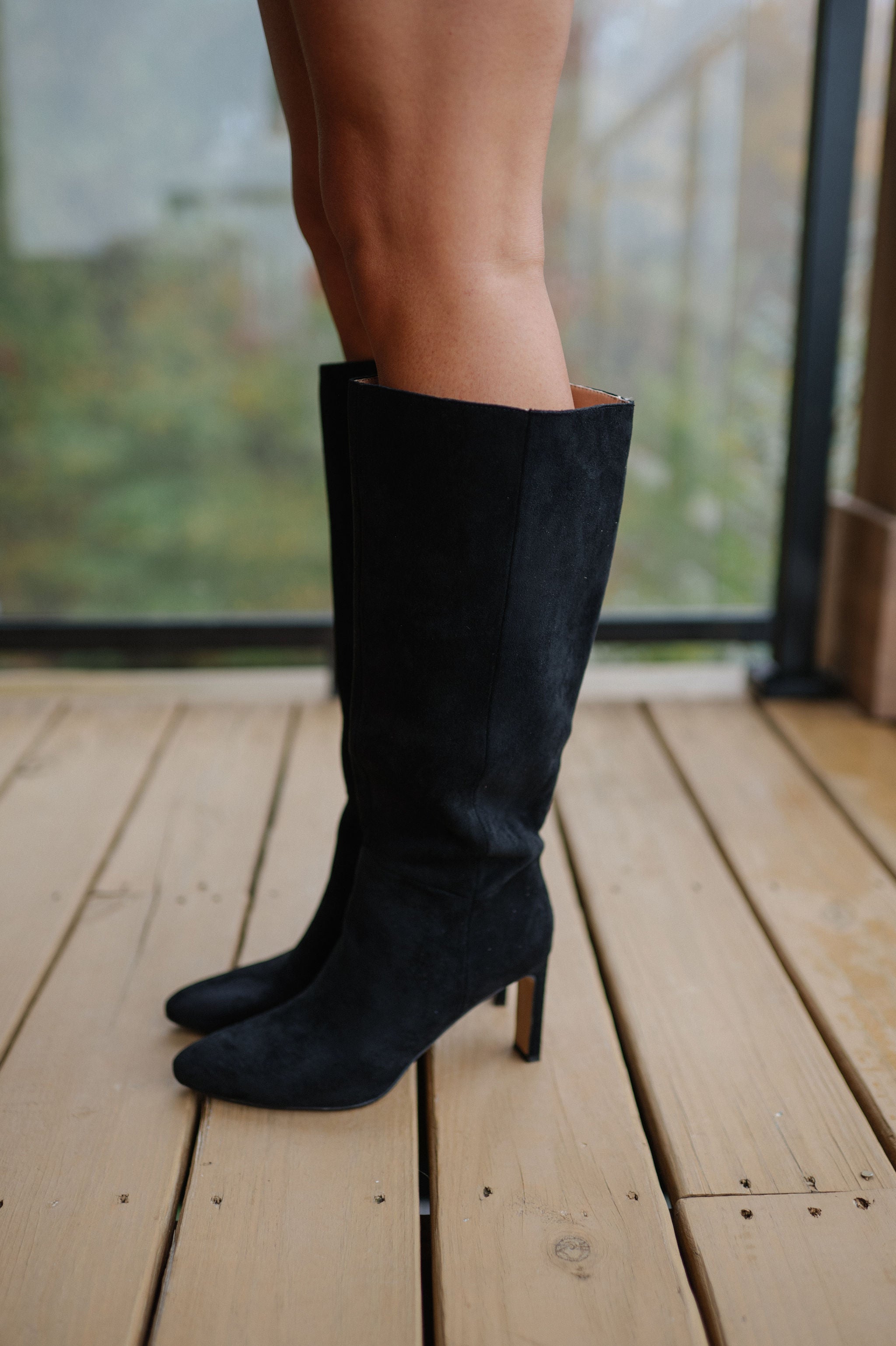 Adriana Boots-Black