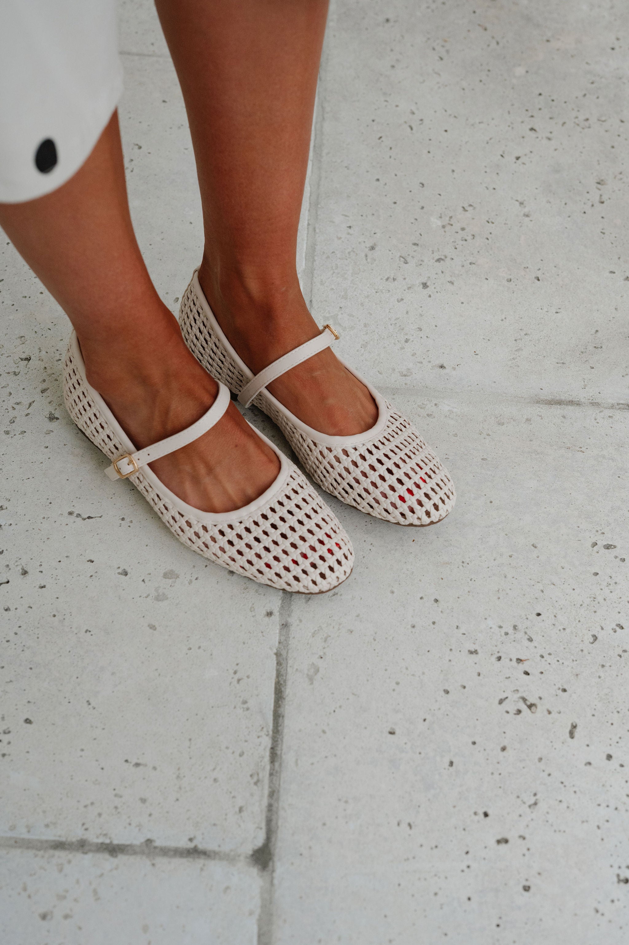 Concinnity Woven Mesh Flat-Bone