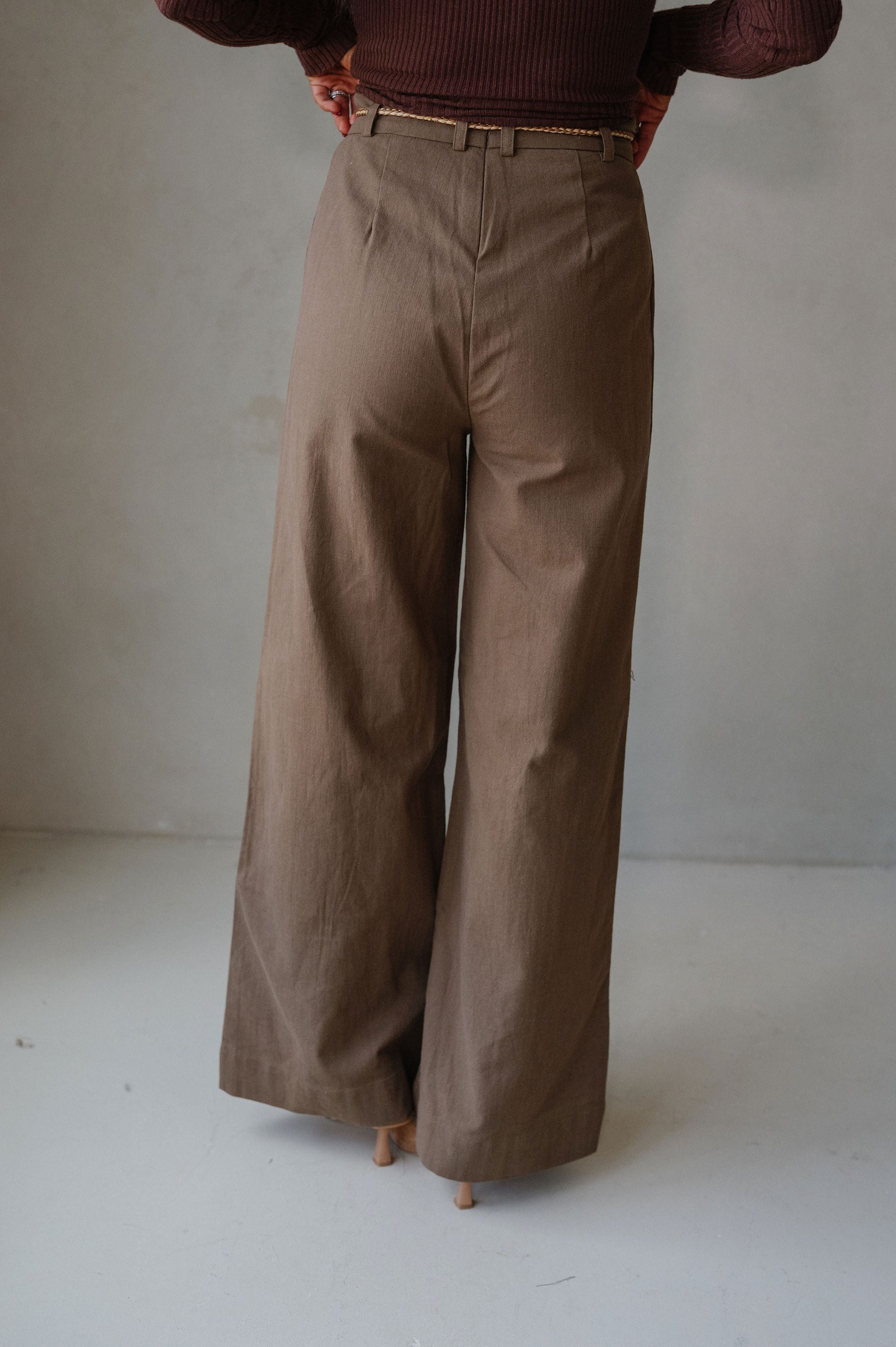 Qunicy Wide Leg Pants-Khaki