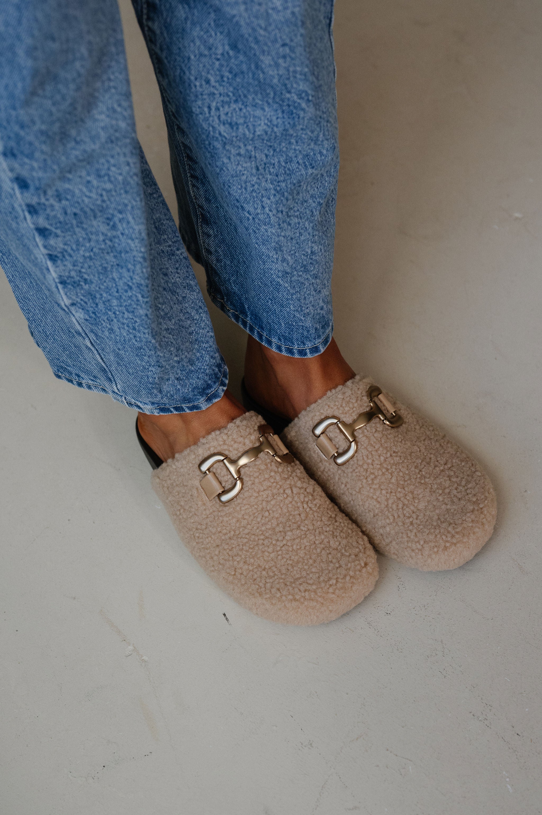 Azalea Clogs-Beige