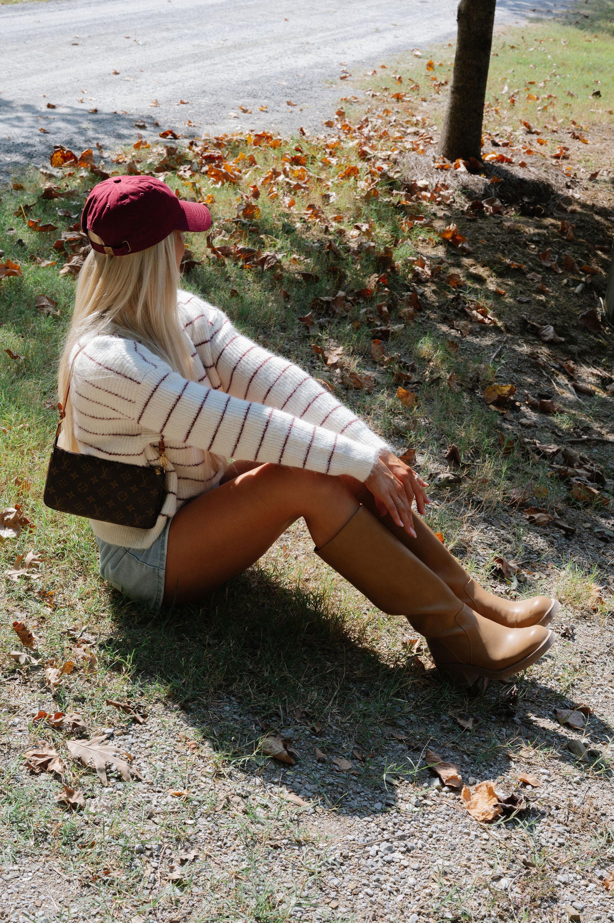 Bellevue Cardigan Top-Cream/Burgundy