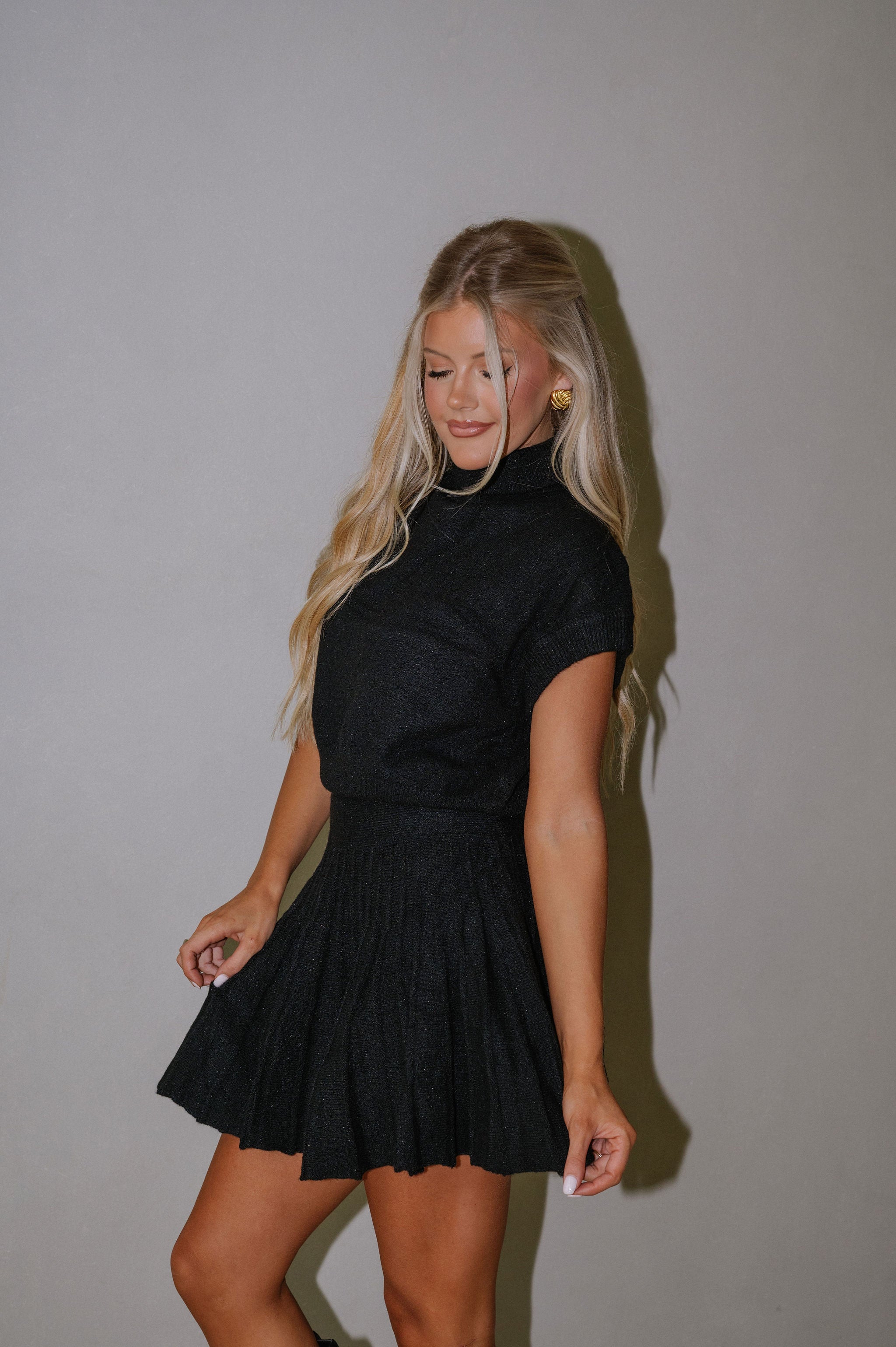Bennet Pleated Skirt Set-Black