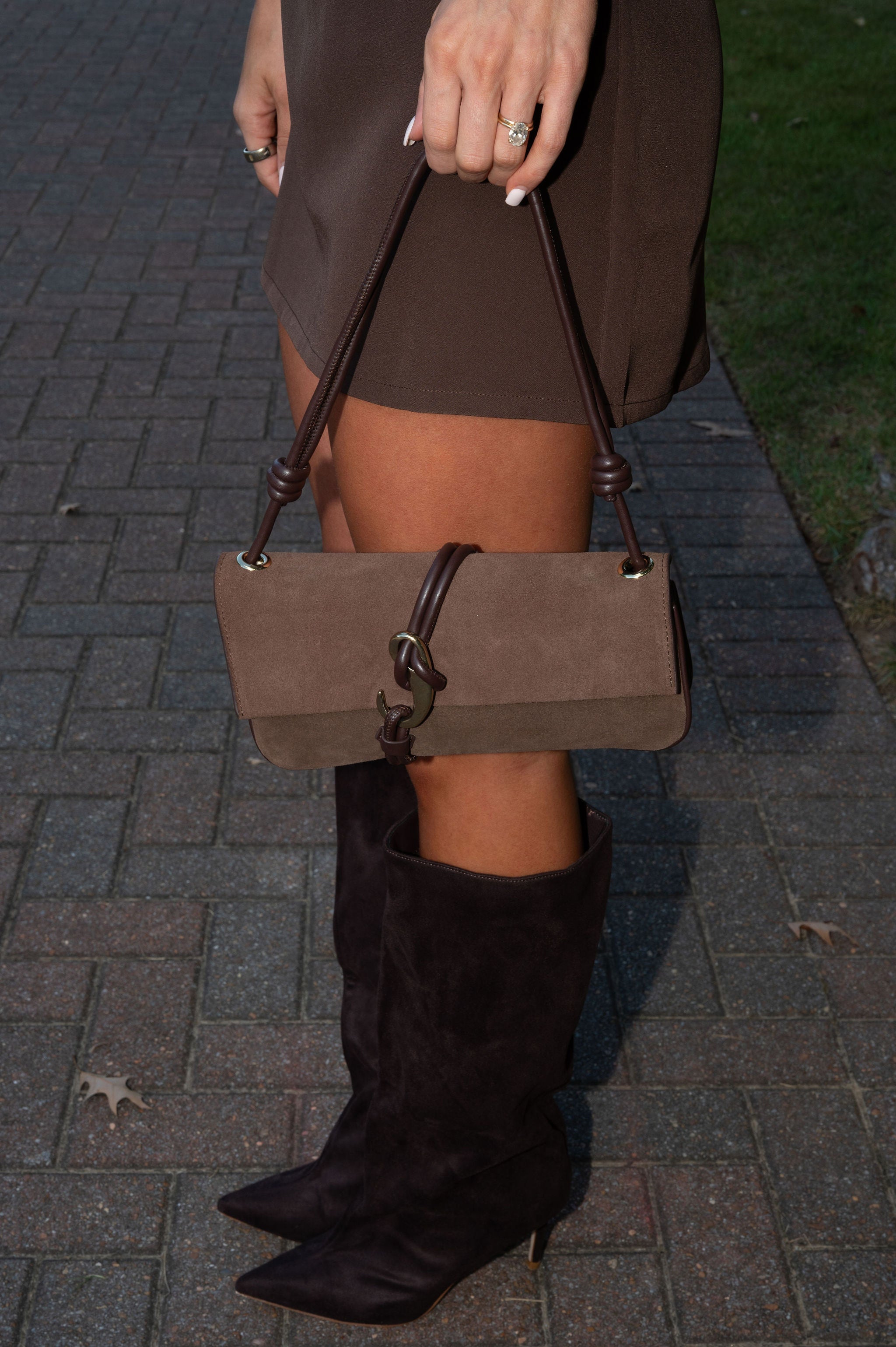 Alice Shoulder Bag-Chocolate Suede/DOLCE VITA