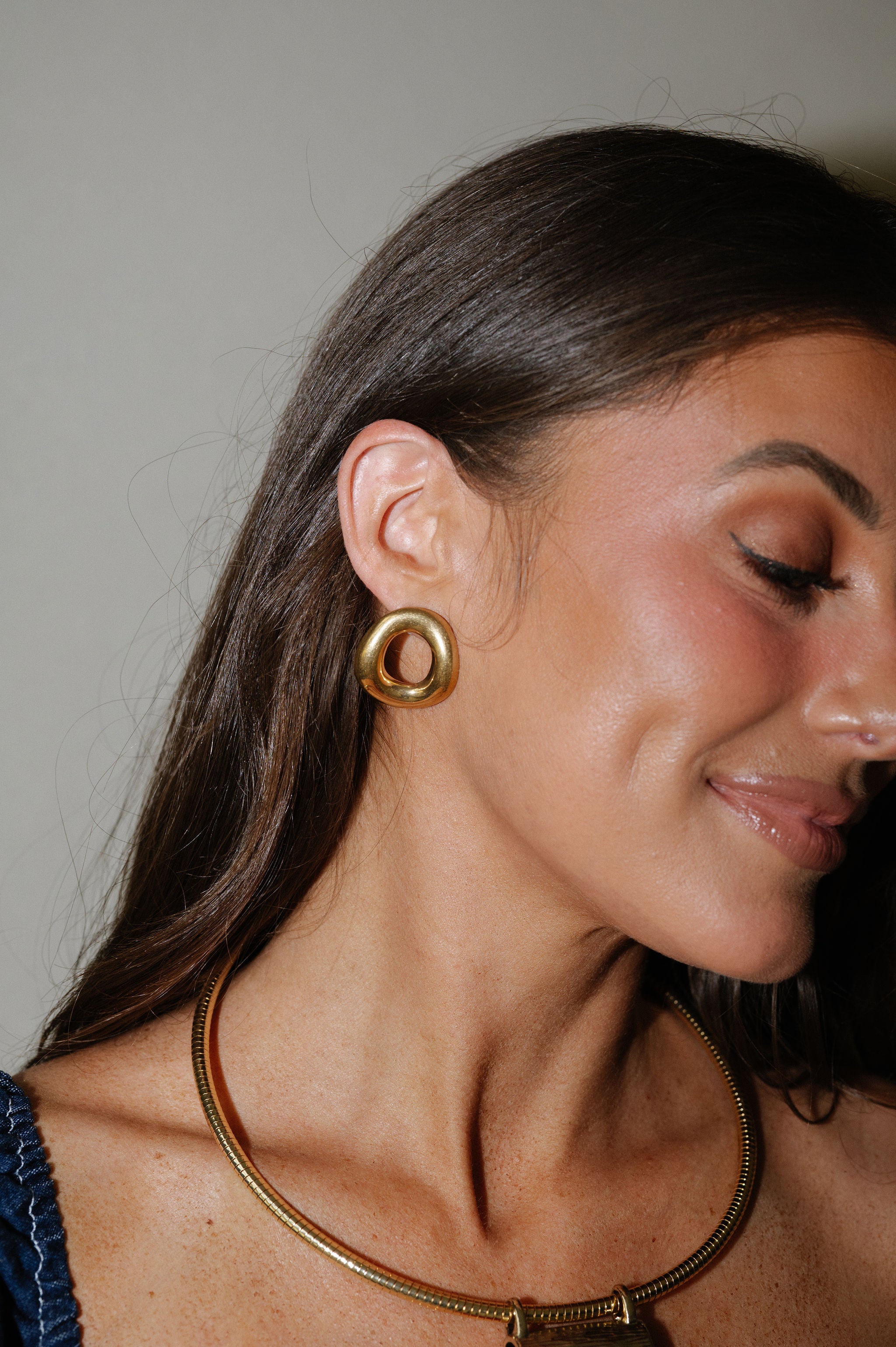 Kait Circle Studs-Gold