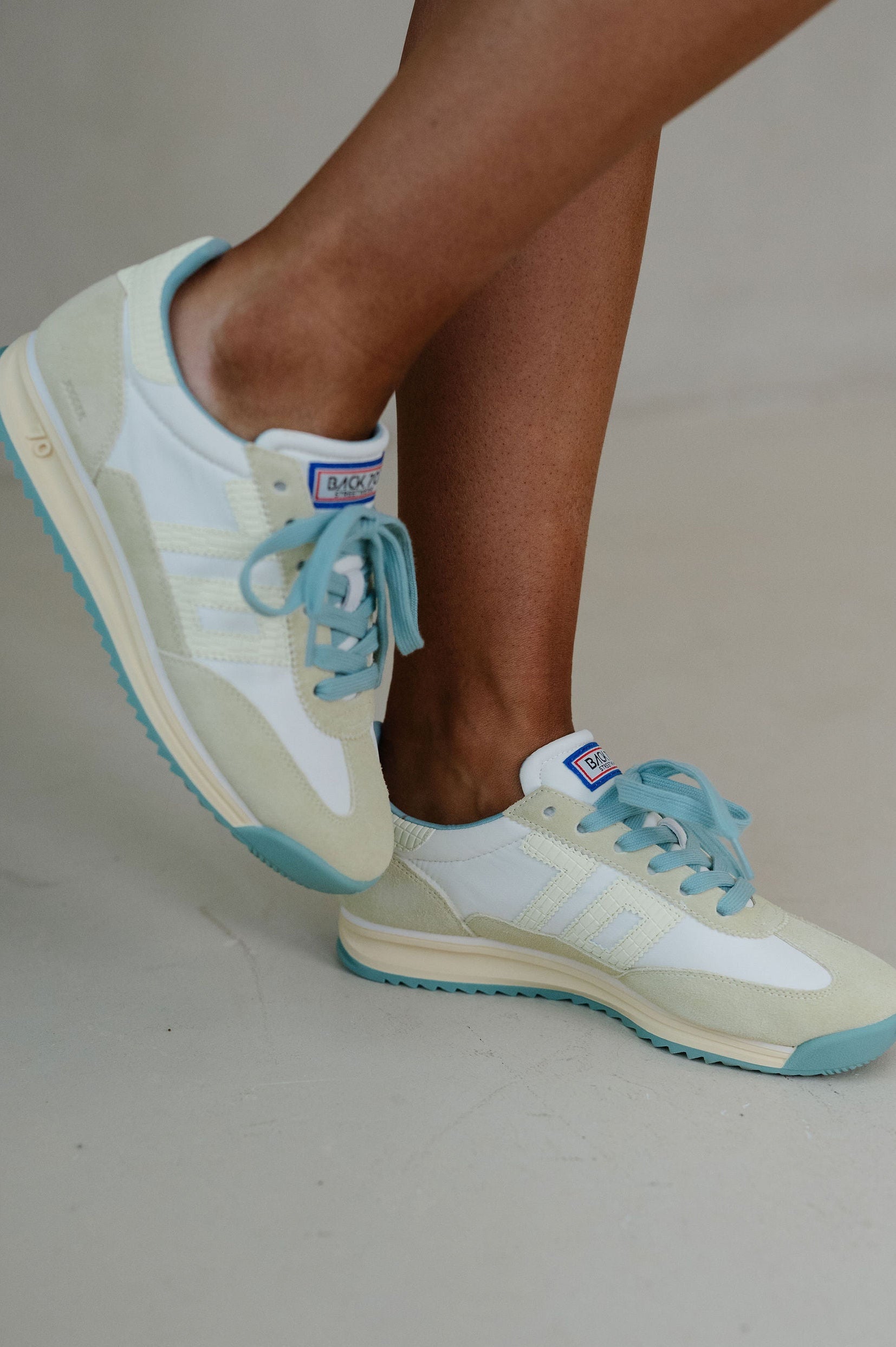 Back 70 Jogger Sneakers-Light Yellow