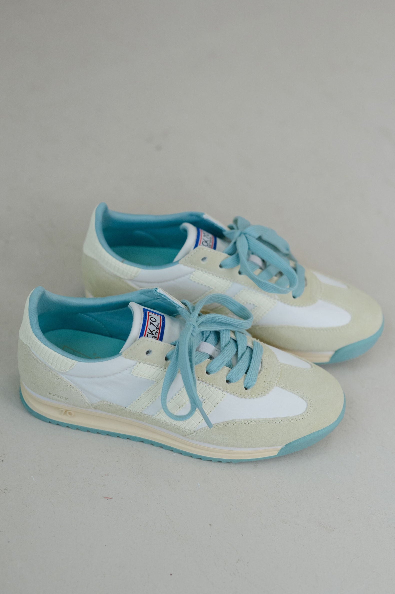 Back 70 Jogger Sneakers-Light Yellow