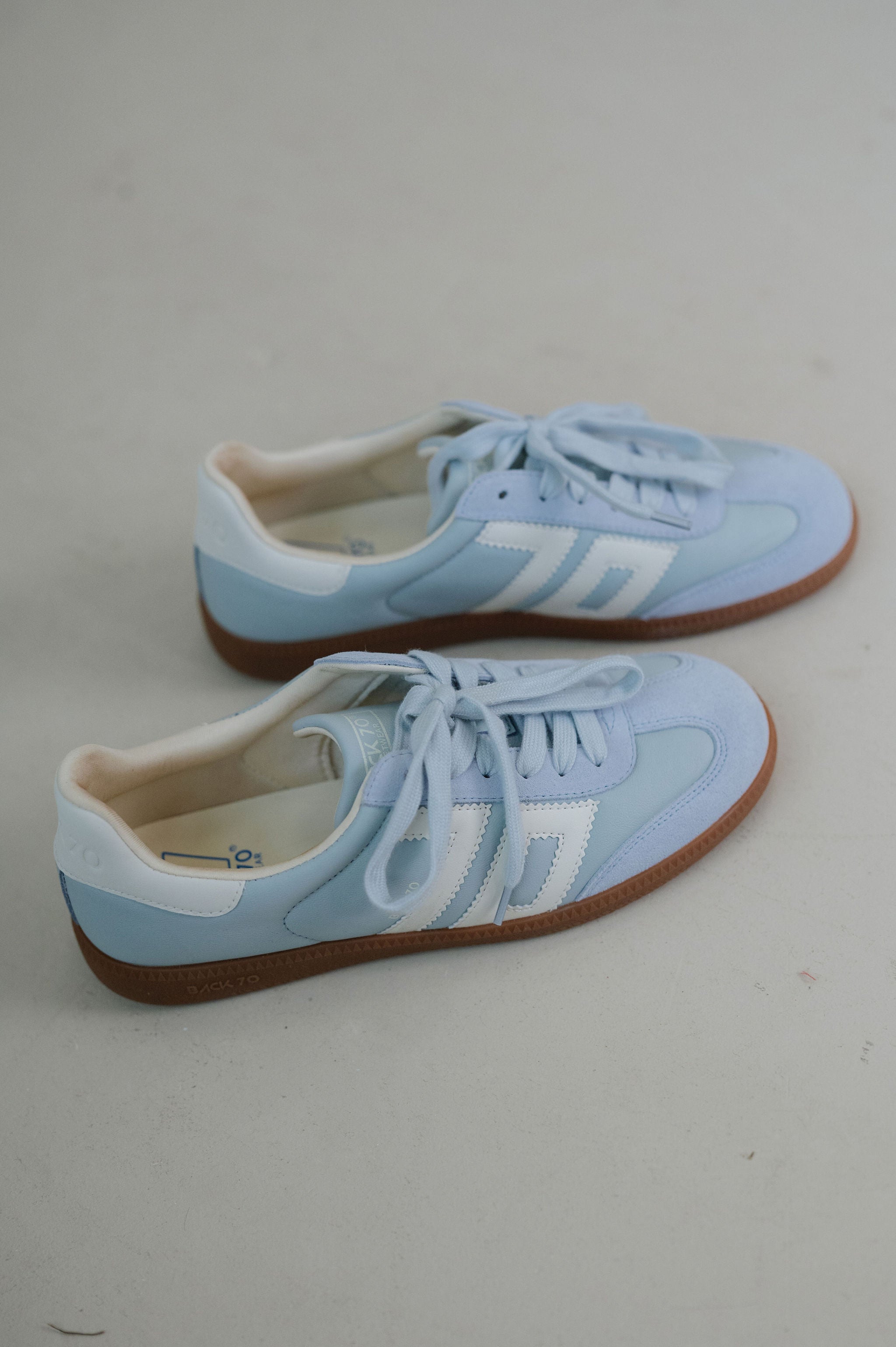 Back 70 Cloud Sneakers-Light Sky