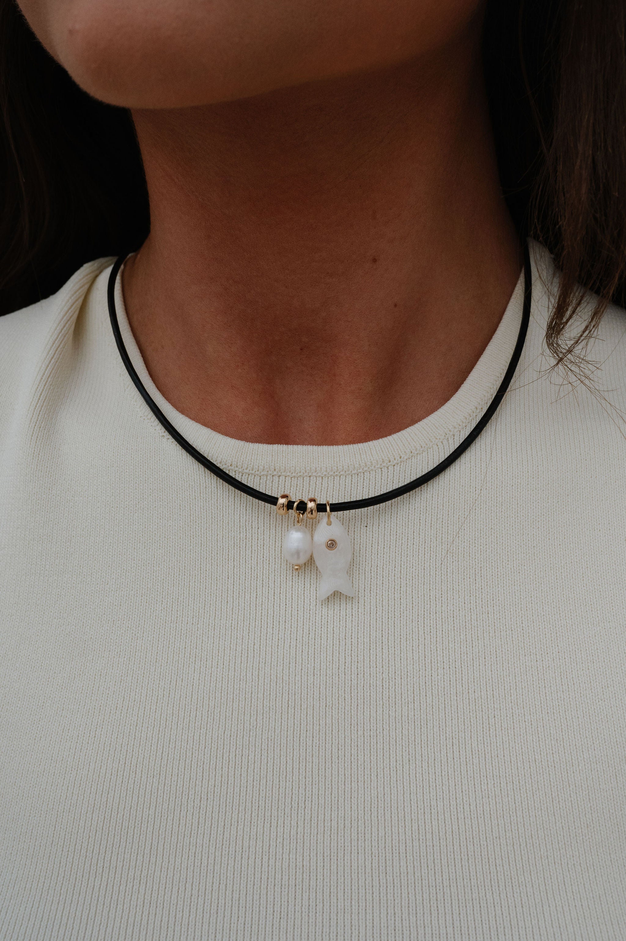 Fish Leather Necklace-White/Black