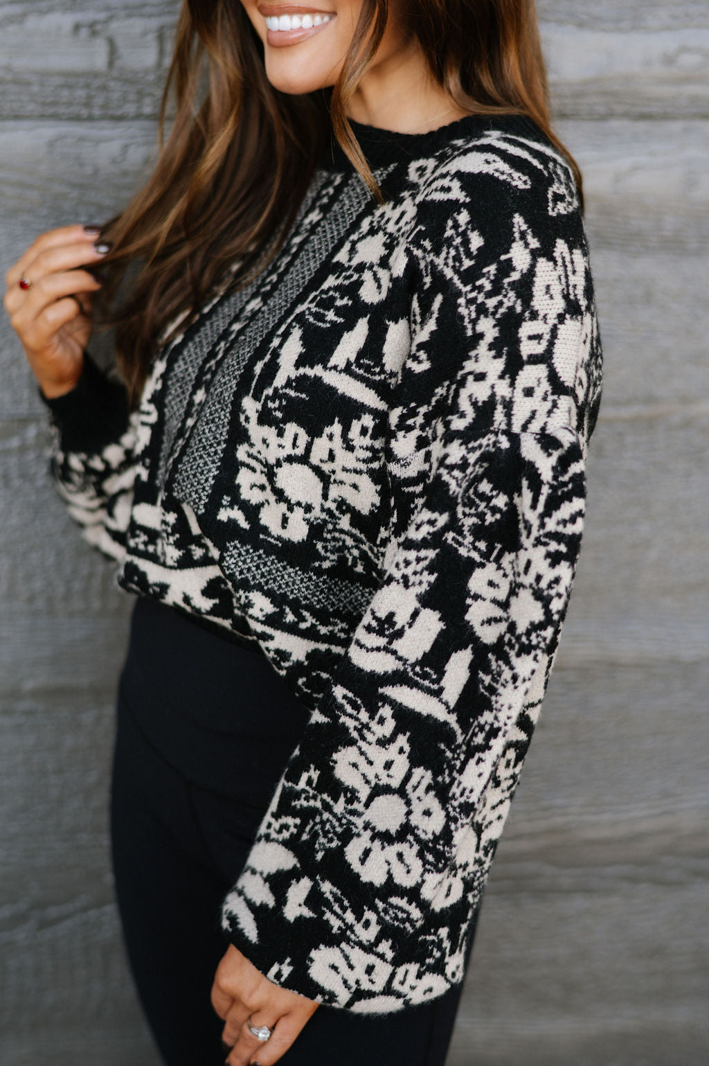 Verona Floral Sweater- Black