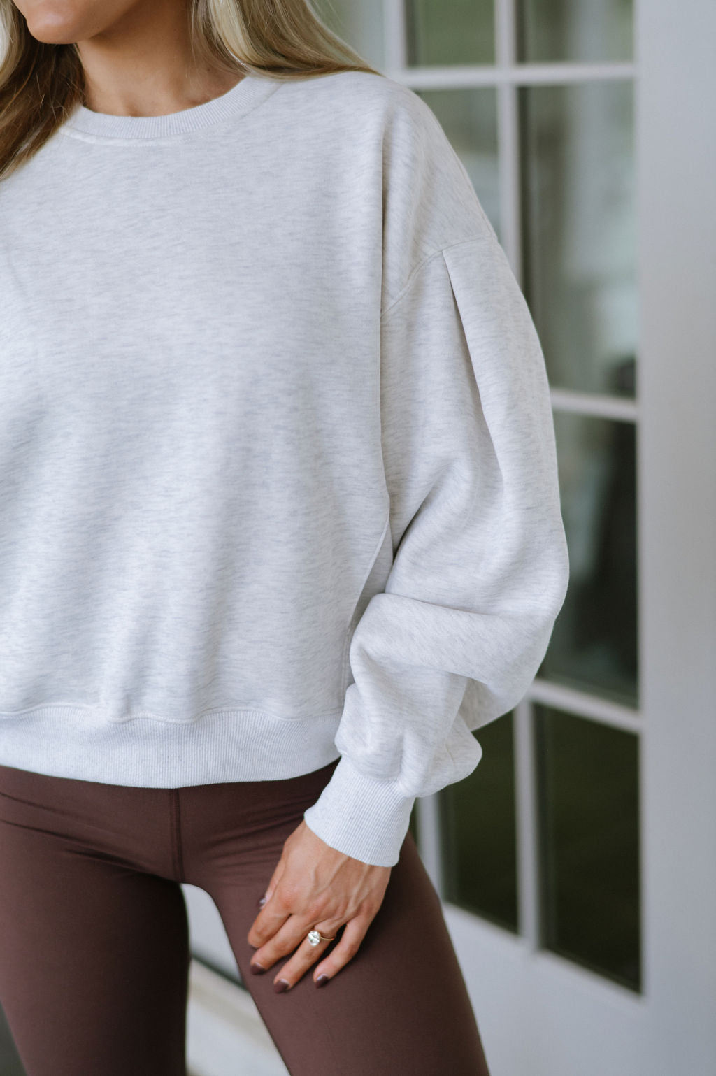 Everyday Classic Sweatshirt-White Melange