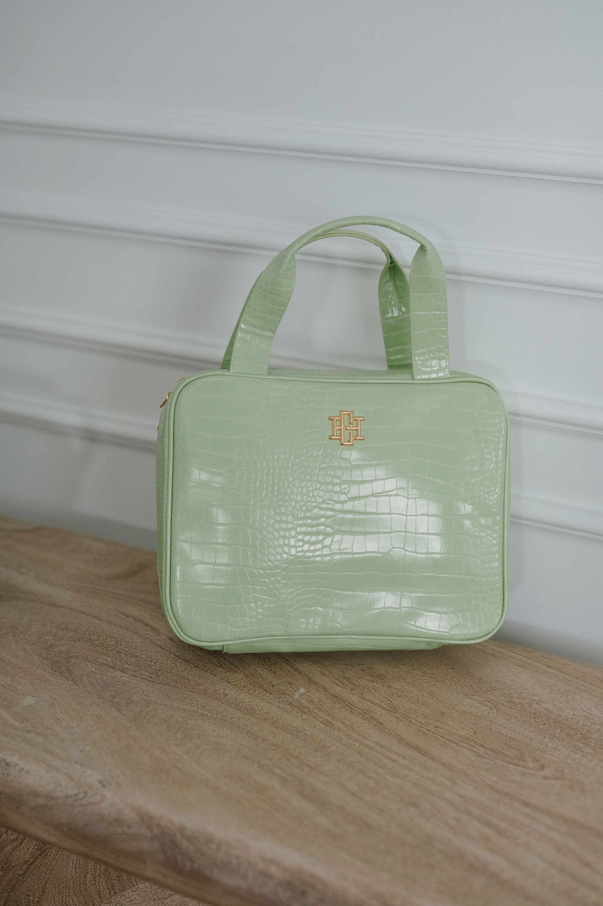 Snake Textured Makeup Bag- Pastel Lime