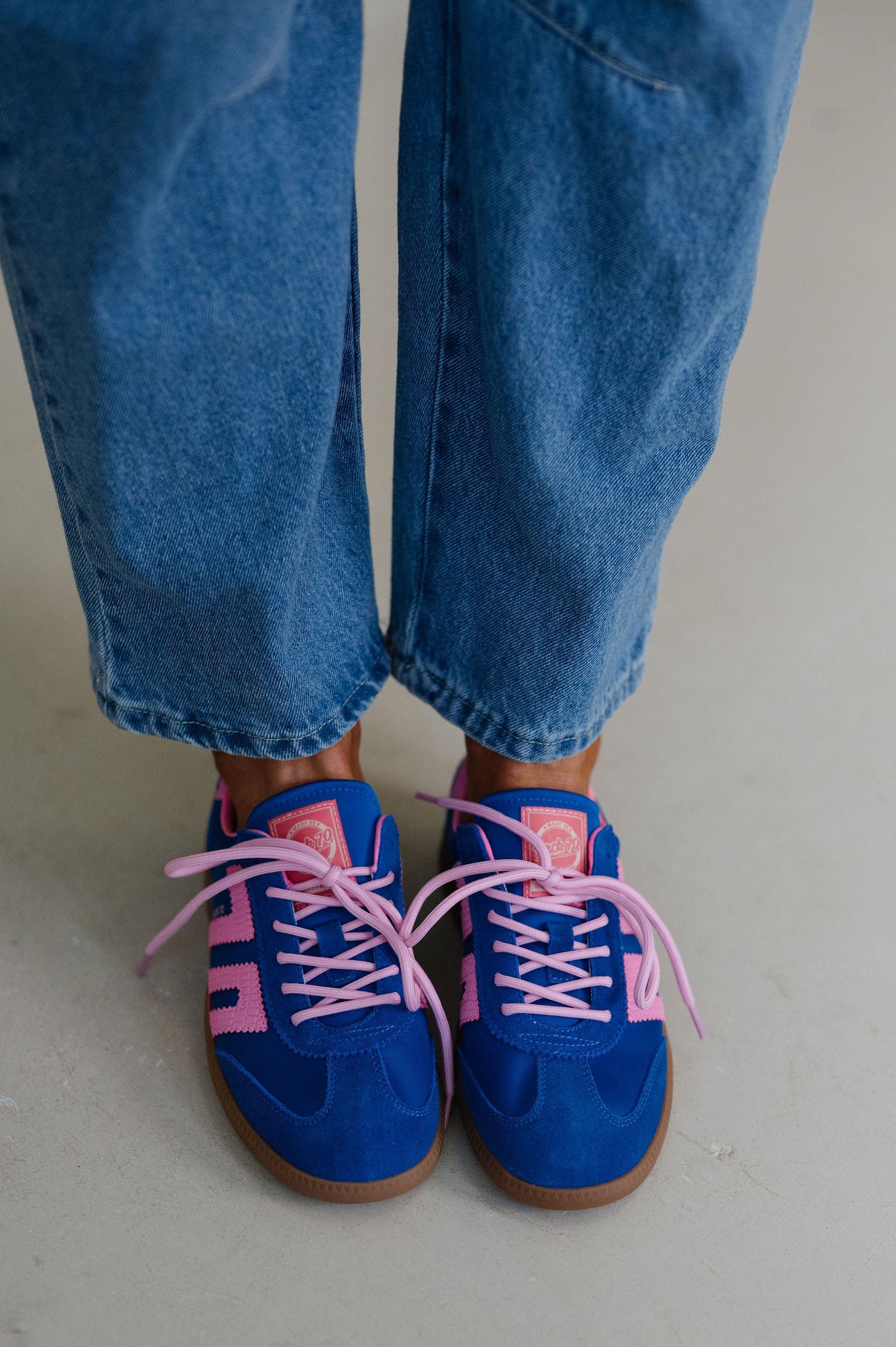 Back 70 Ghost-Sapphire