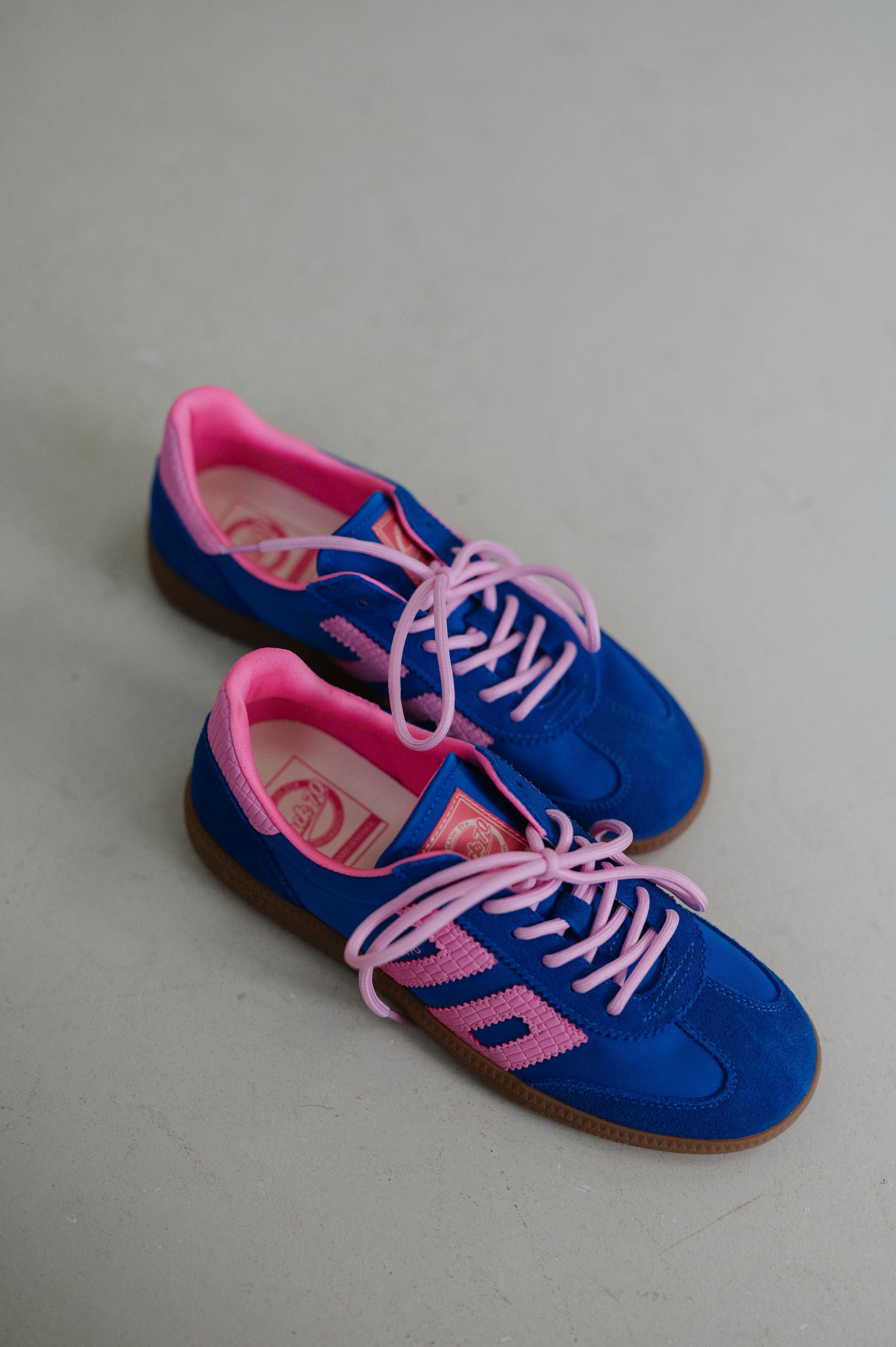 Back 70 Ghost-Sapphire