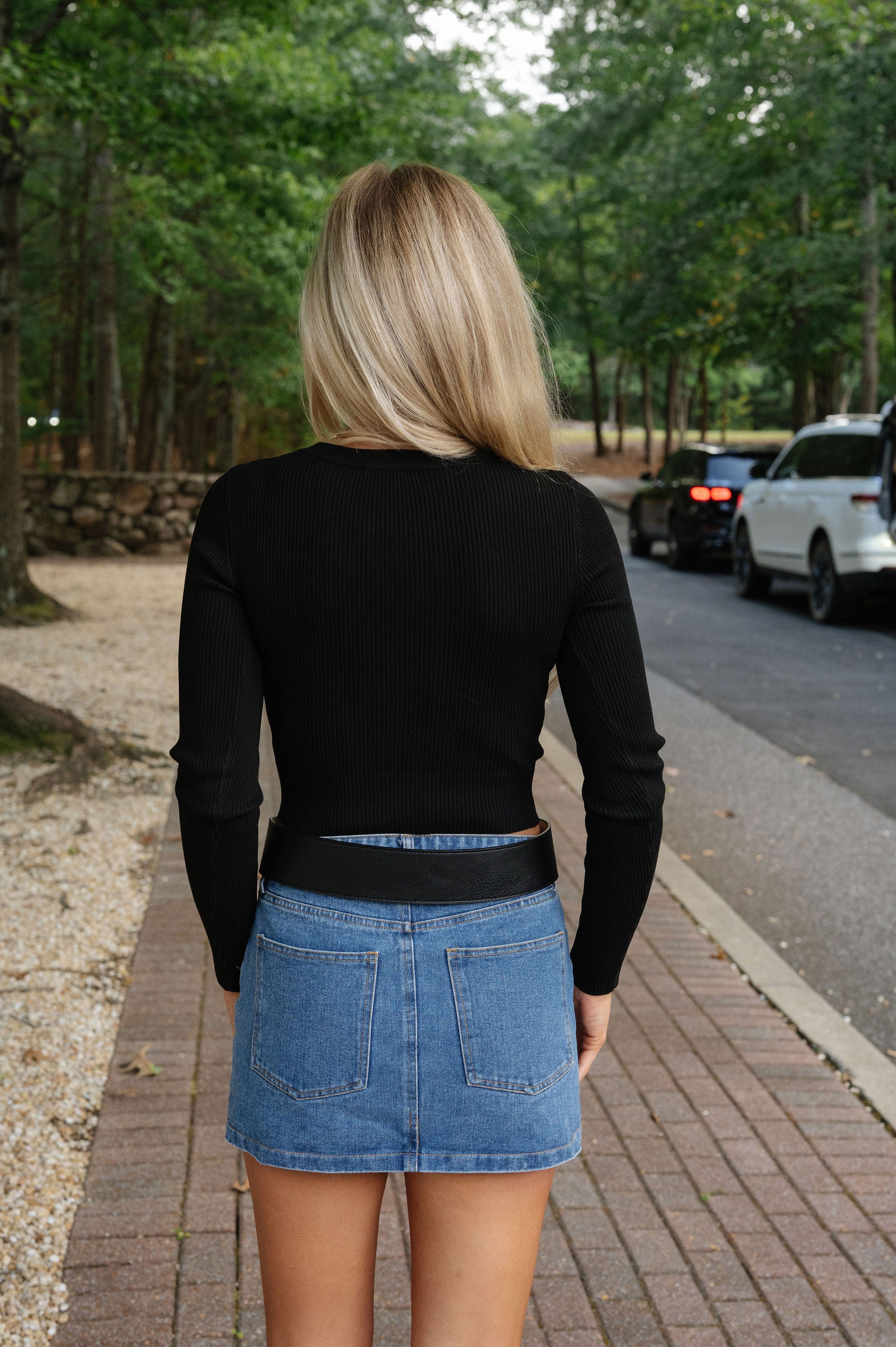 Sarah Jane Cropped Sweater-Black