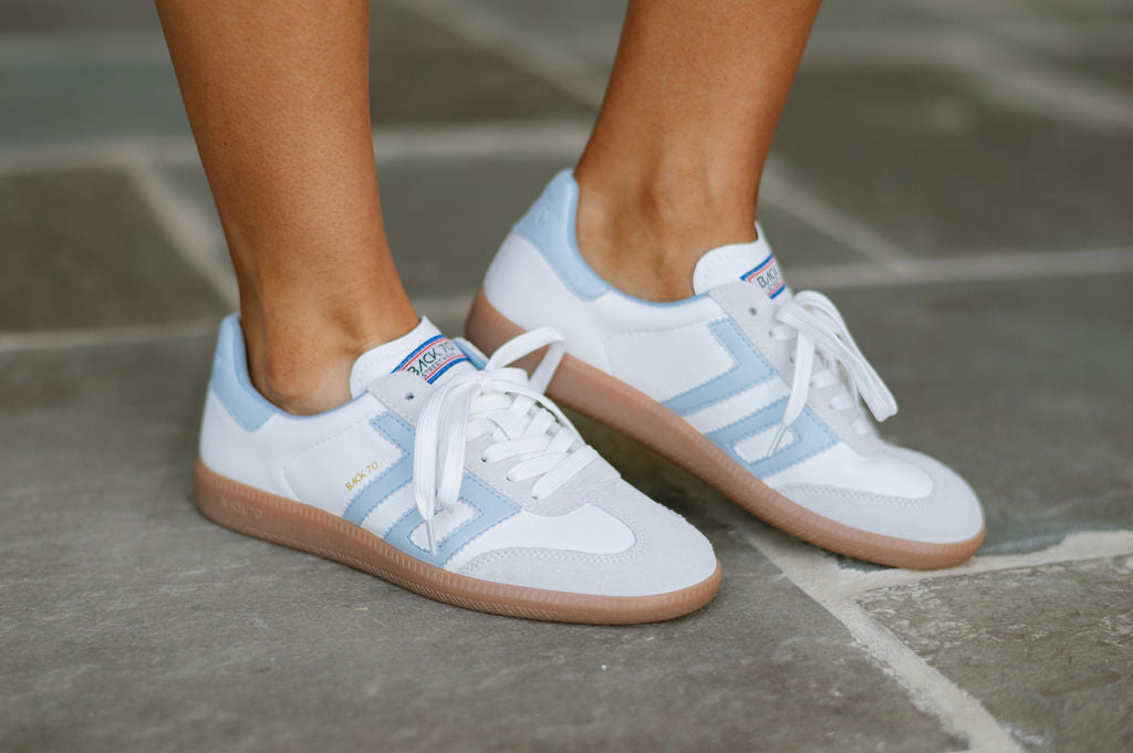 Back 70 Cloud Sneakers-Light Blue//MODEL PAIR SIZE 38