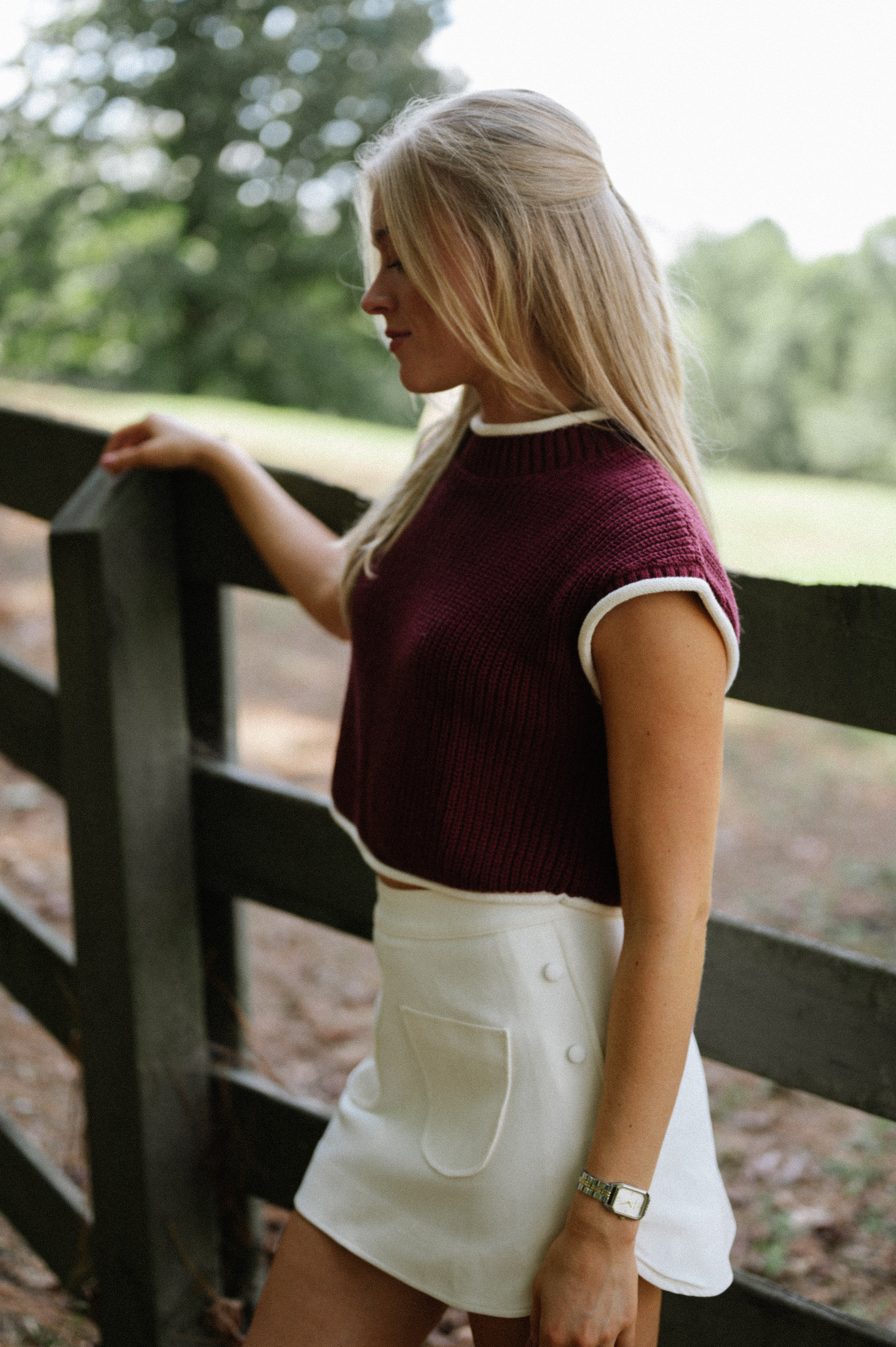 Contrast Detail Sweater-Maroon