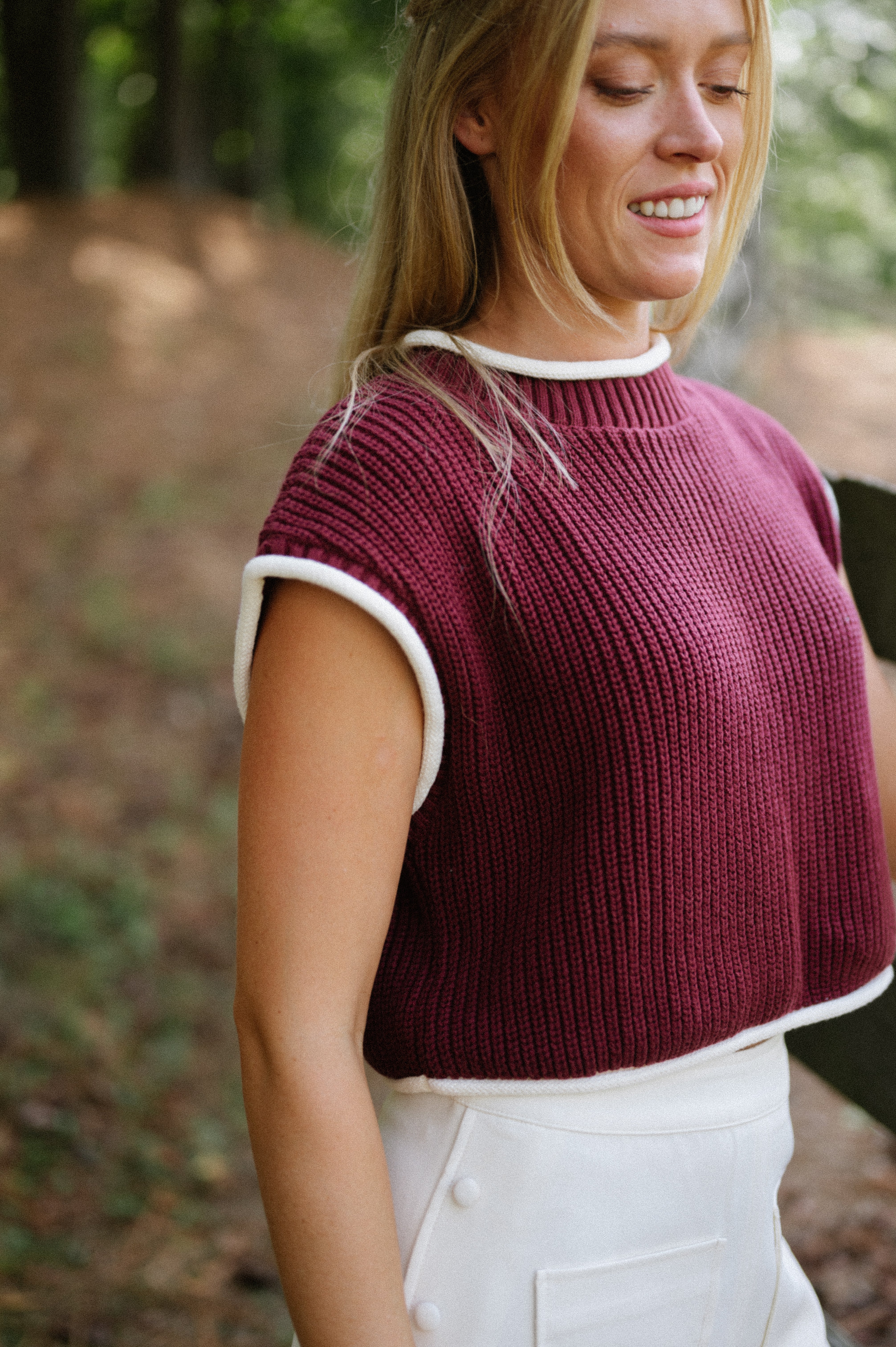 Contrast Detail Sweater-Maroon