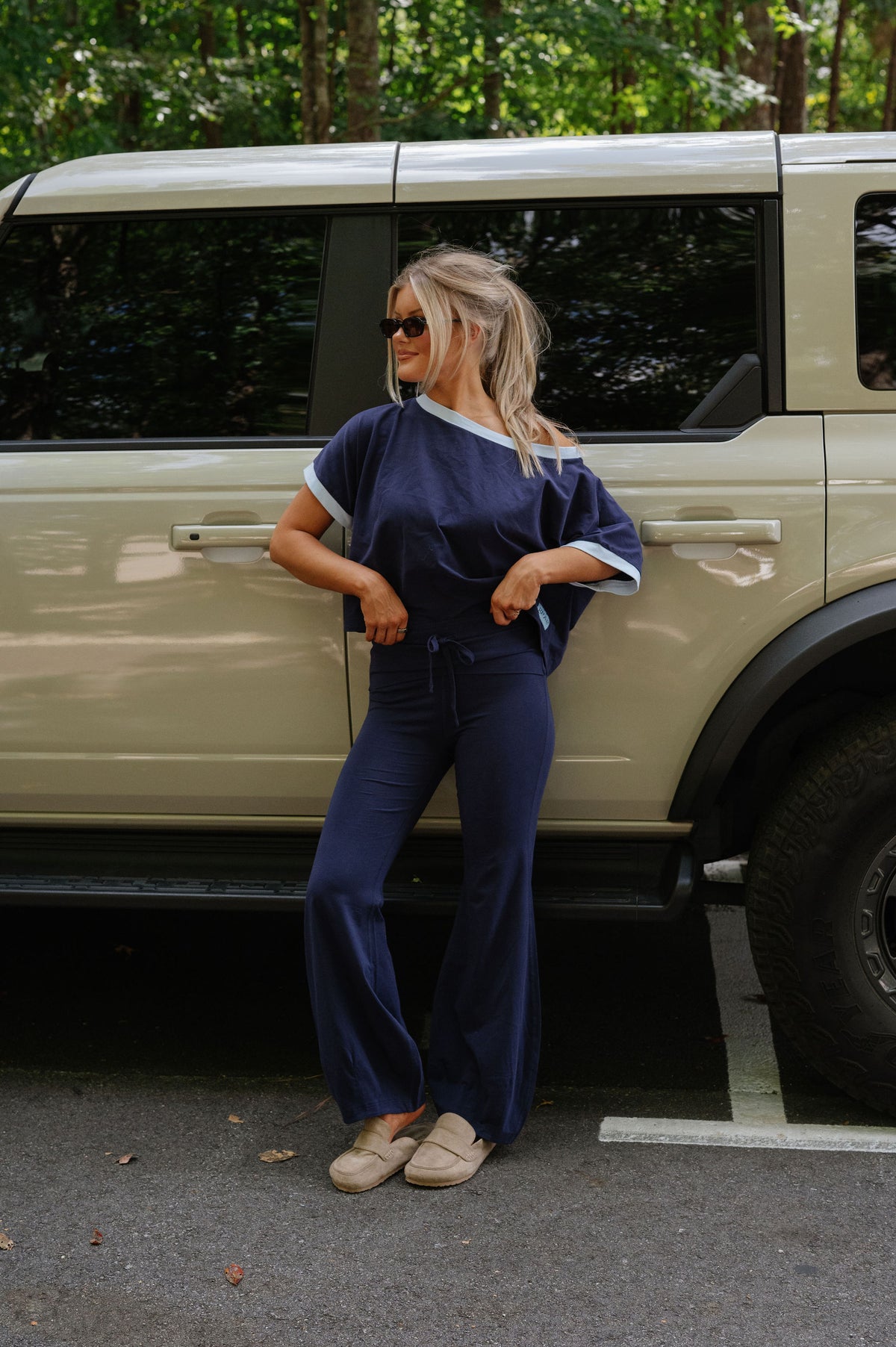 Peyton Bubble Flare Pants-Navy