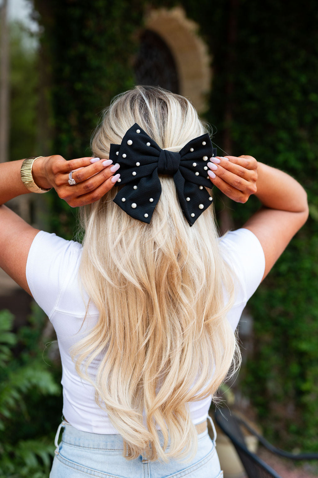 Pearl Hair Bow- Black