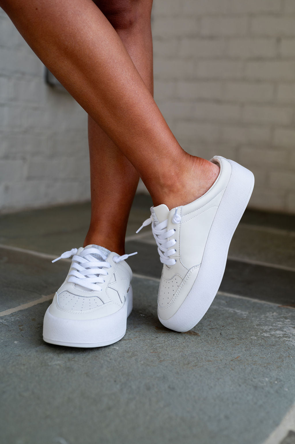 Val Sneaker-White