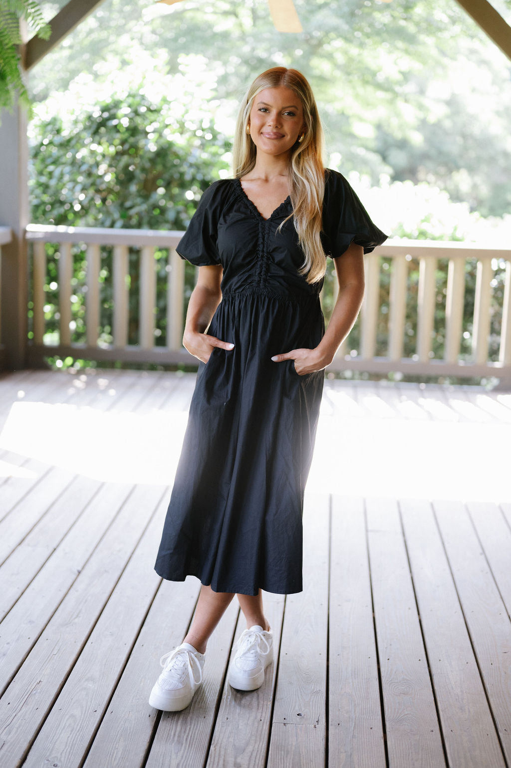 V-Neck Puff Sleeve Dress-Black