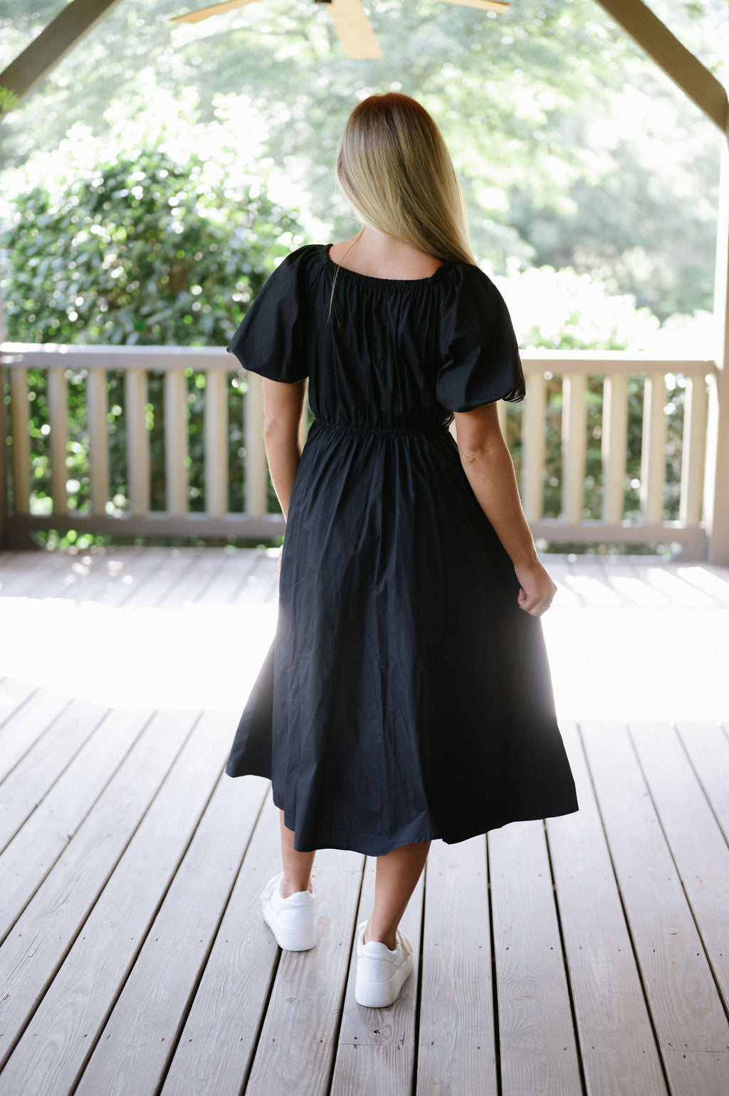 V-Neck Puff Sleeve Dress-Black