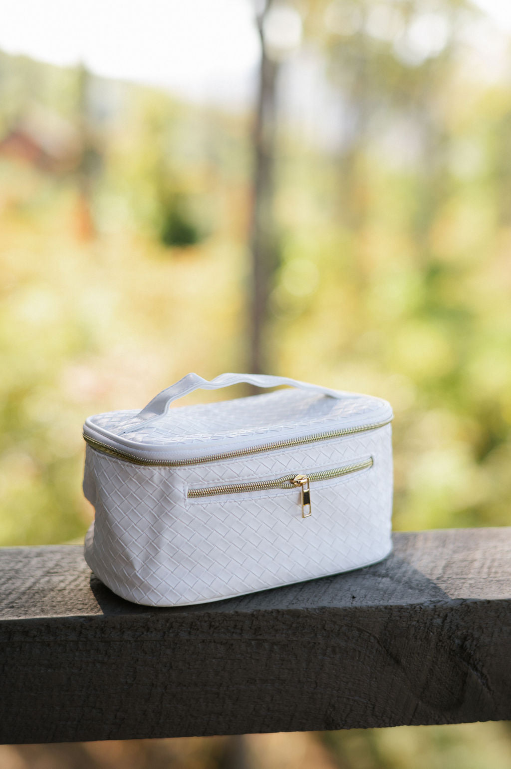 Quinn Makeup Bag-White DOORBUSTER