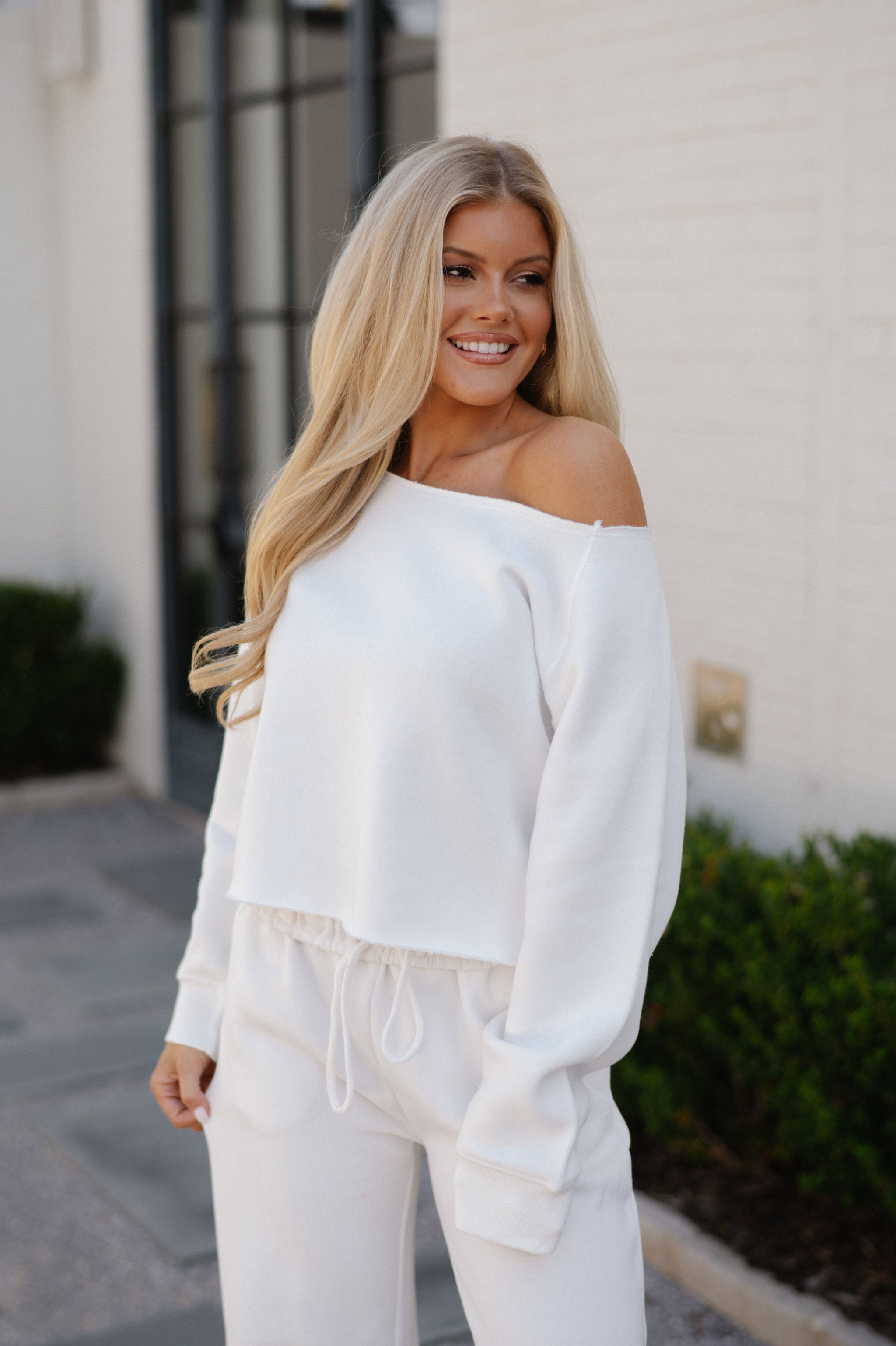 Fleece Off The Shoulder Top-White